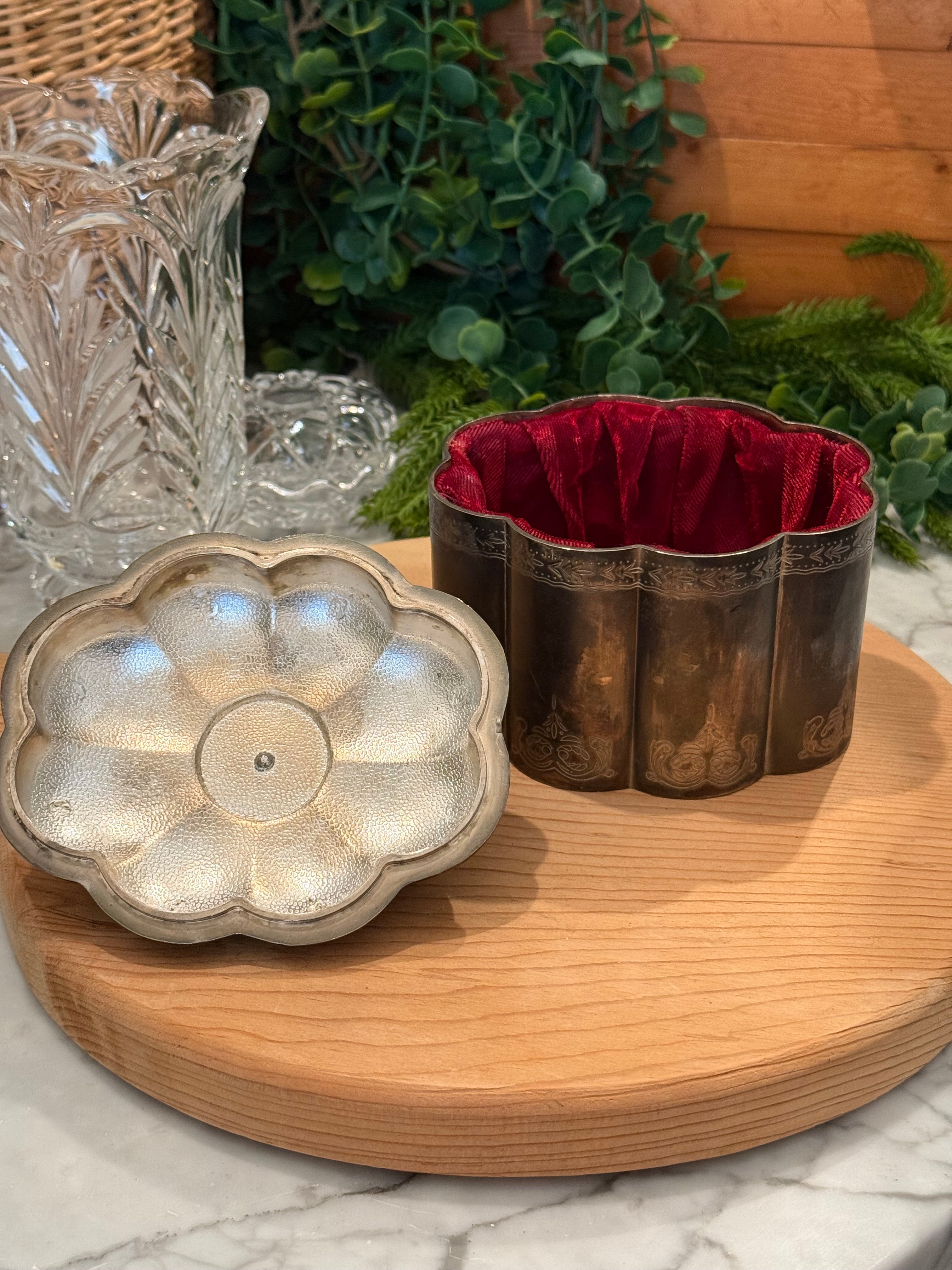 Vintage Godinger Silver Velvet Lined Trinket Box
