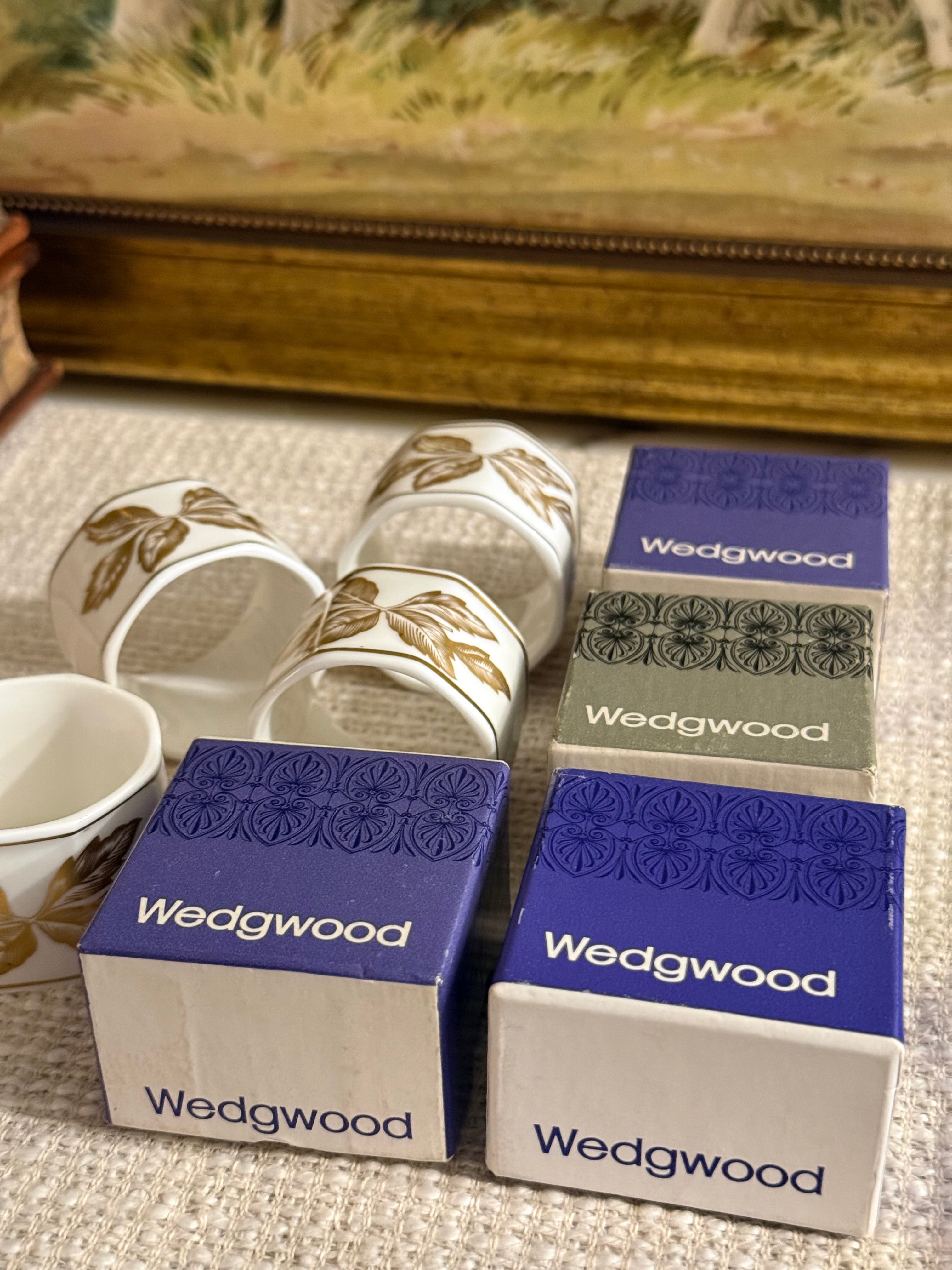 Wedgewood Gold Tonquin Bone China Gold White Napkin Ring - Set of 4