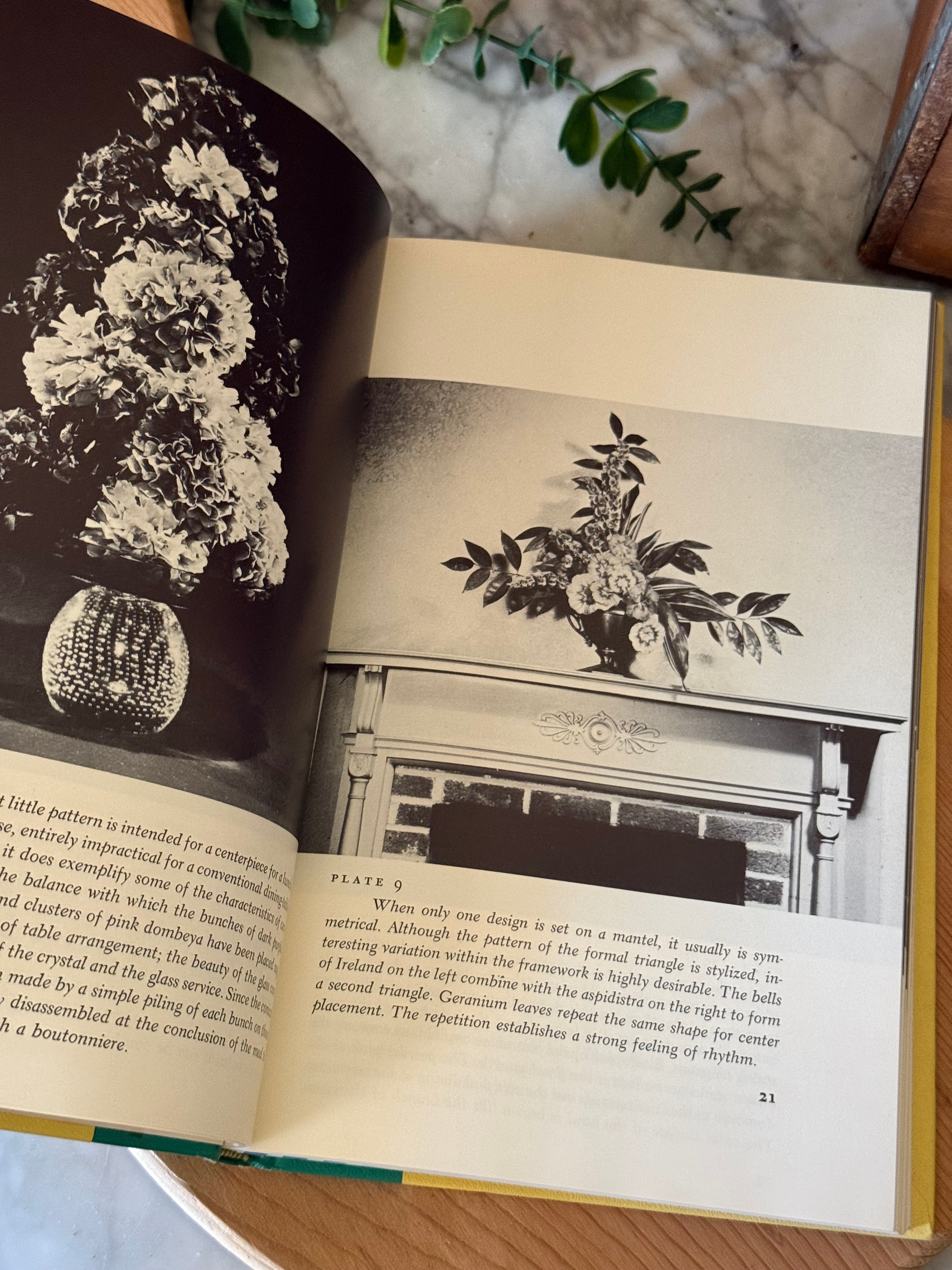 Vintage 1957 Conway's Flower Encyclopedia