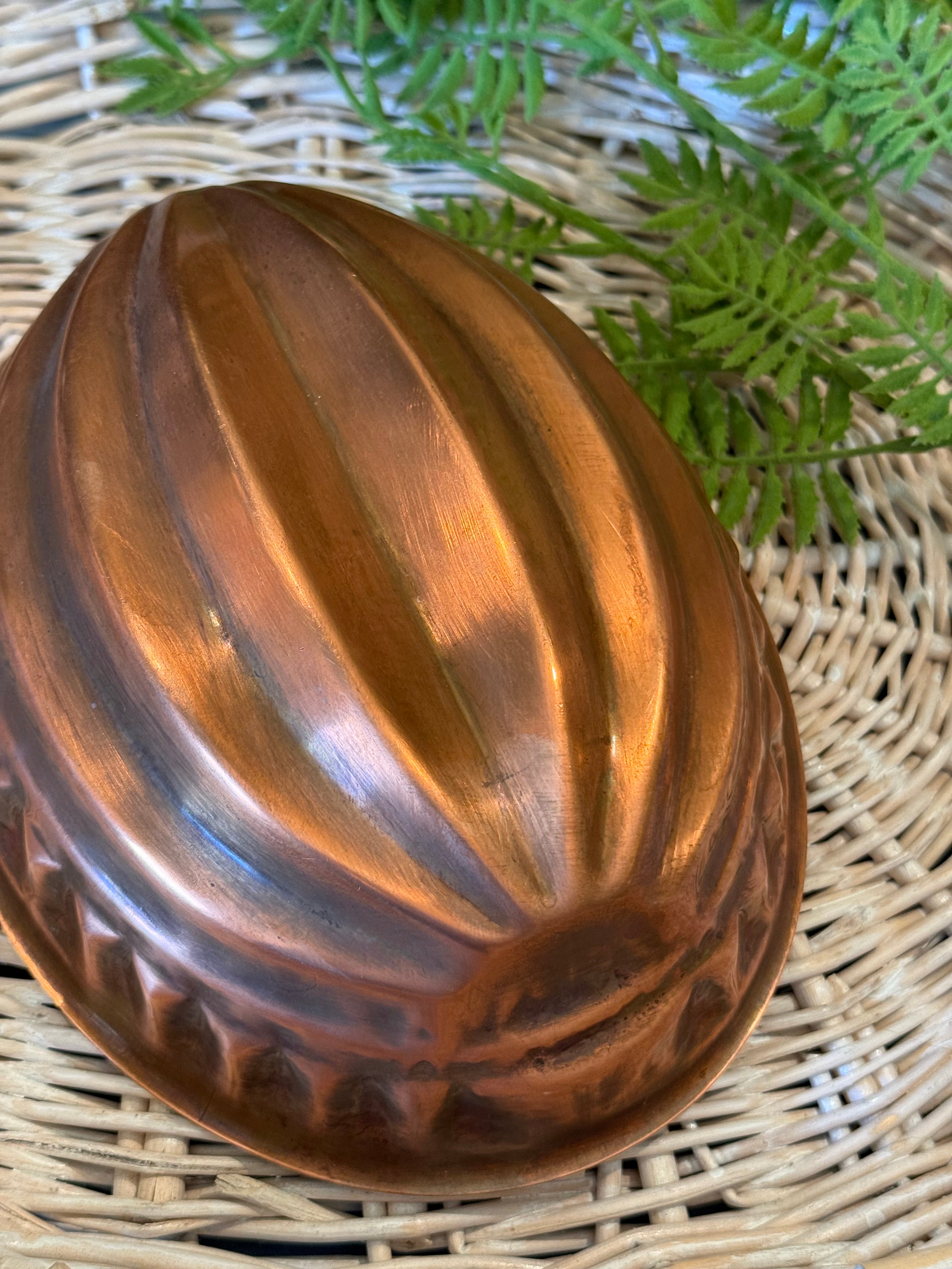 Vintage Wagner Copper Cake Jelly Mold - German Tin Lined Spiral Bundt Pan