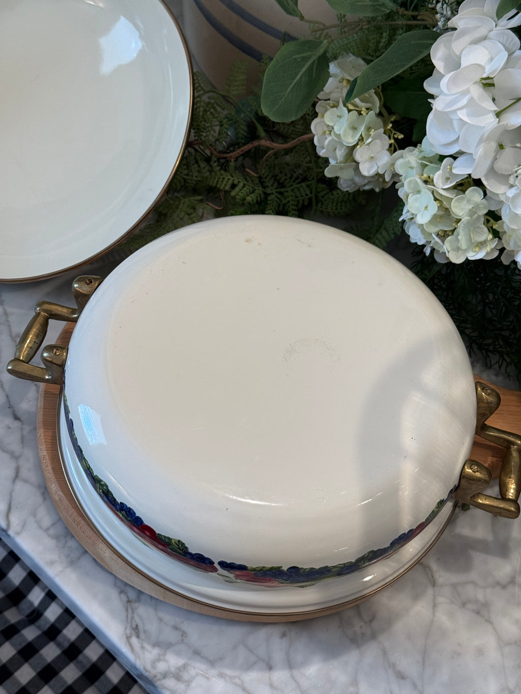 Vintage Lincoware Orchard Fruits Enamel Casserole Pot with Lid