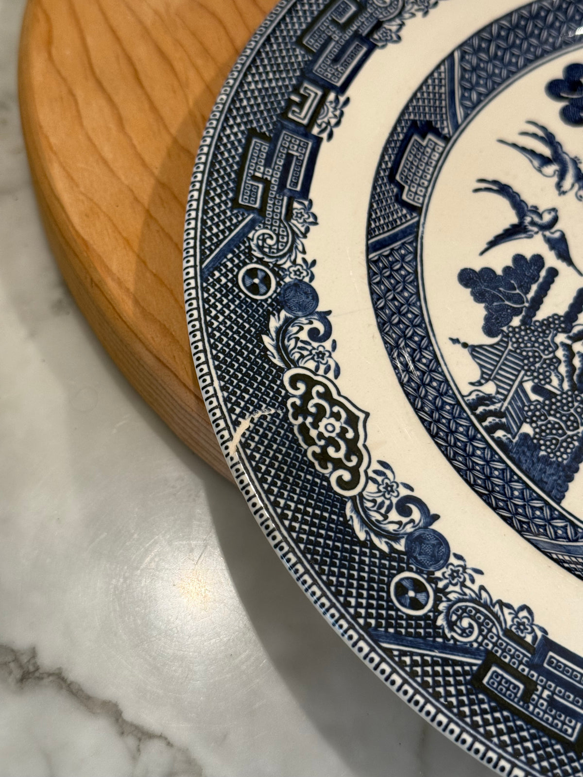 Vintage Blue Willow 10-Inch Dinner Plate