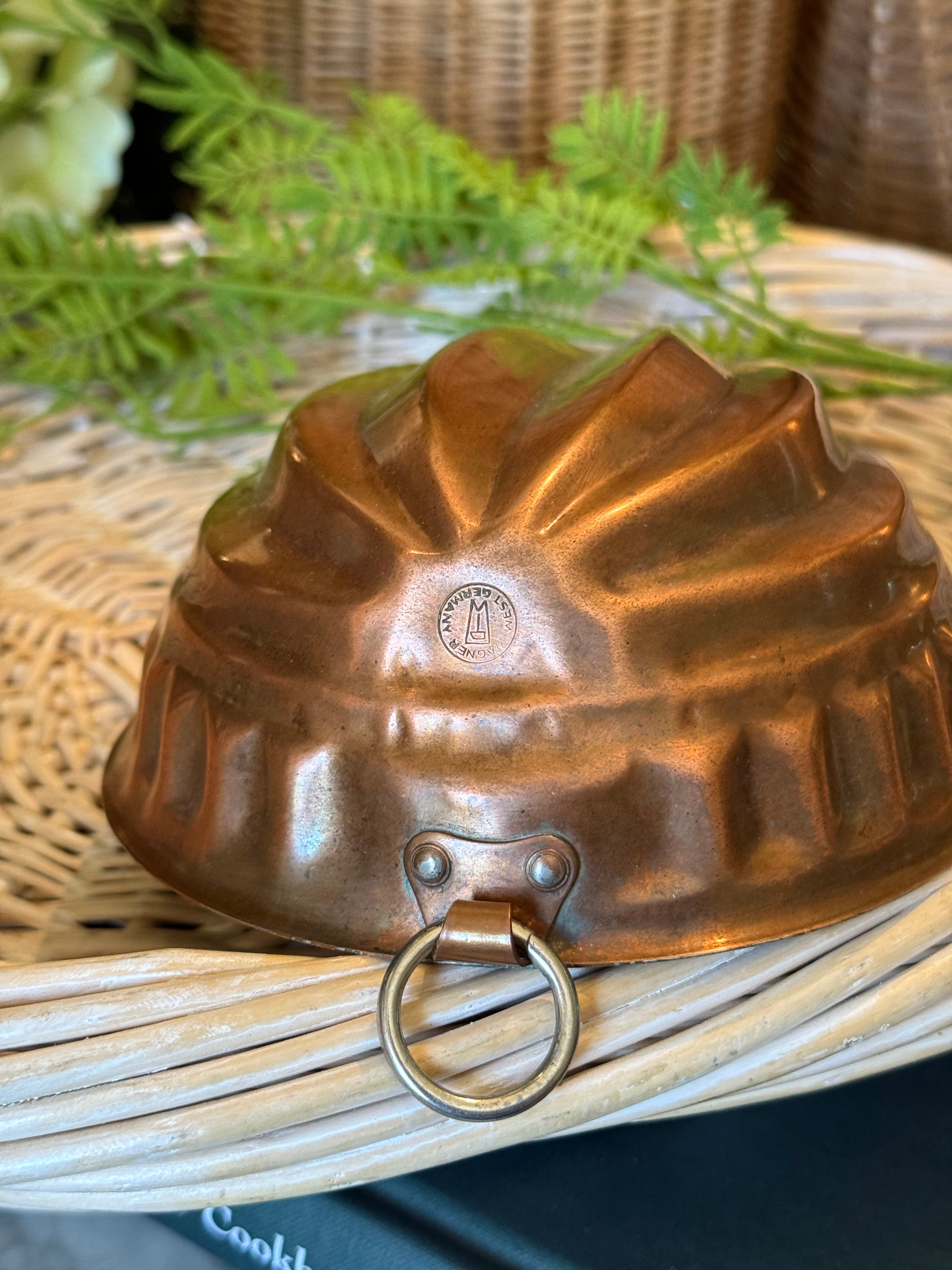 Vintage Wagner Copper Cake Jelly Mold - German Tin Lined Spiral Bundt Pan