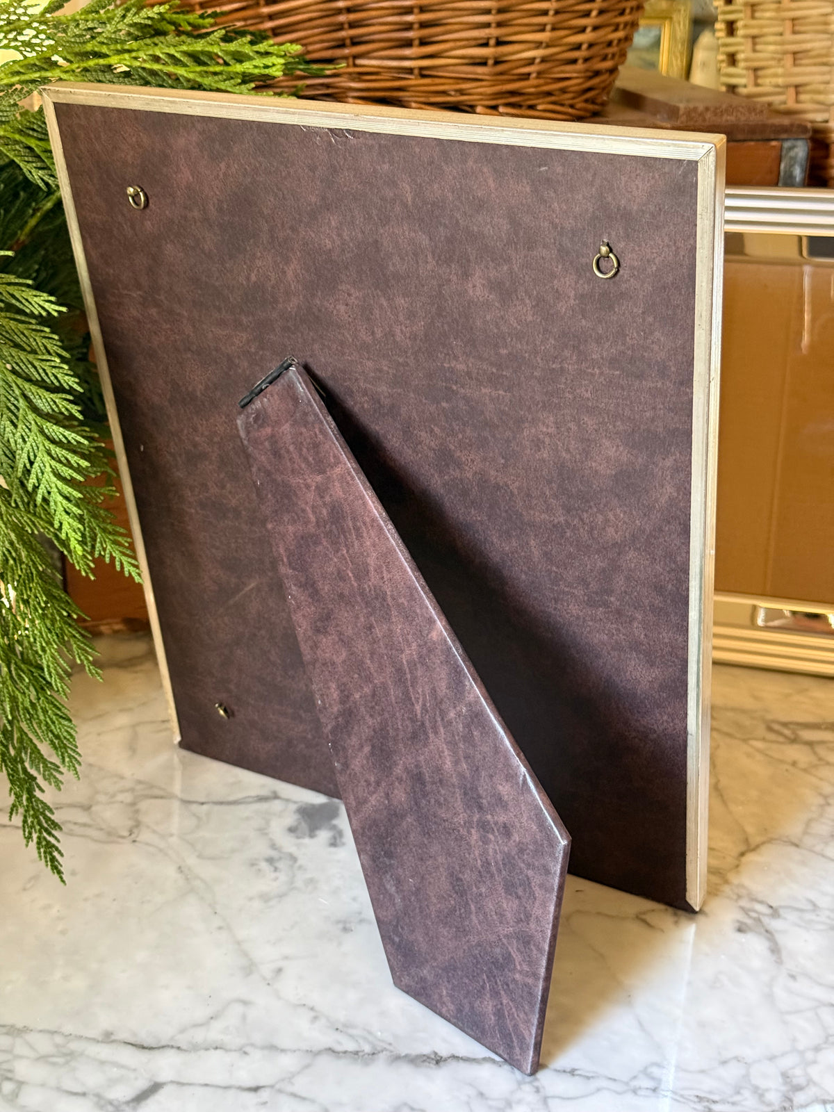 Grand Frosted Silver Frame