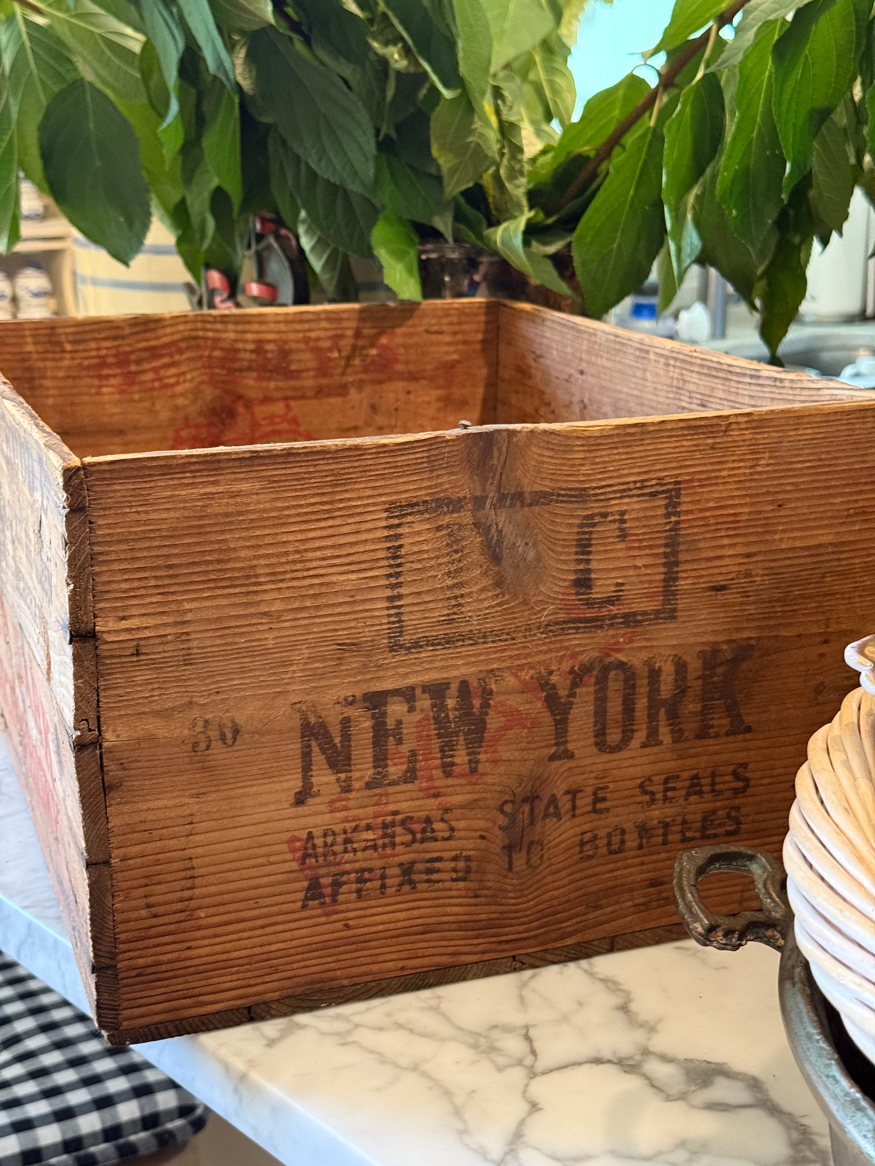 Vintage Cutty Sark Scotch Whisky Wooden Crate - Berry Bros & Rudd with Arkansas Import Stamp