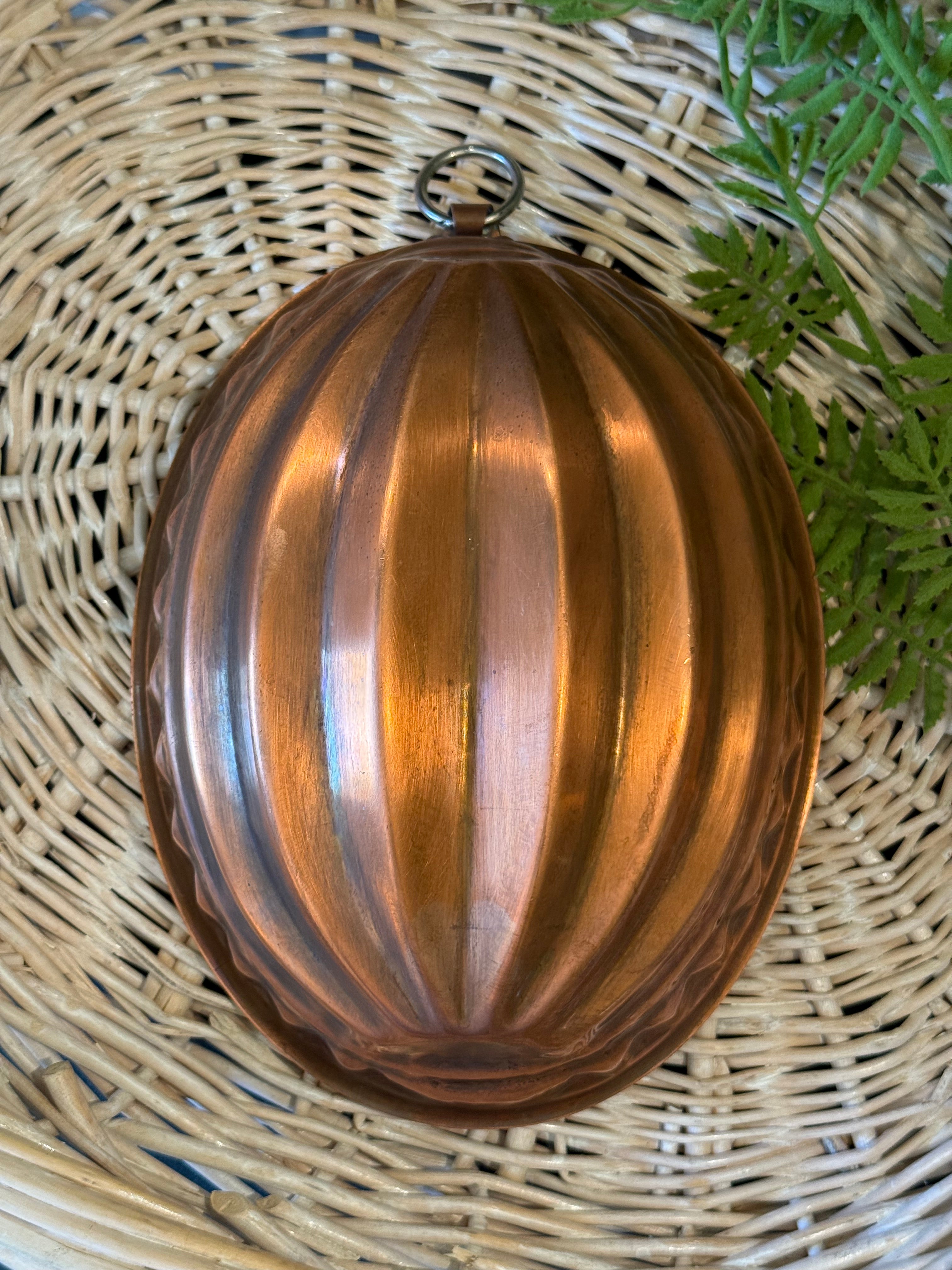 Vintage Wagner Copper Cake Jelly Mold - German Tin Lined Spiral Bundt Pan