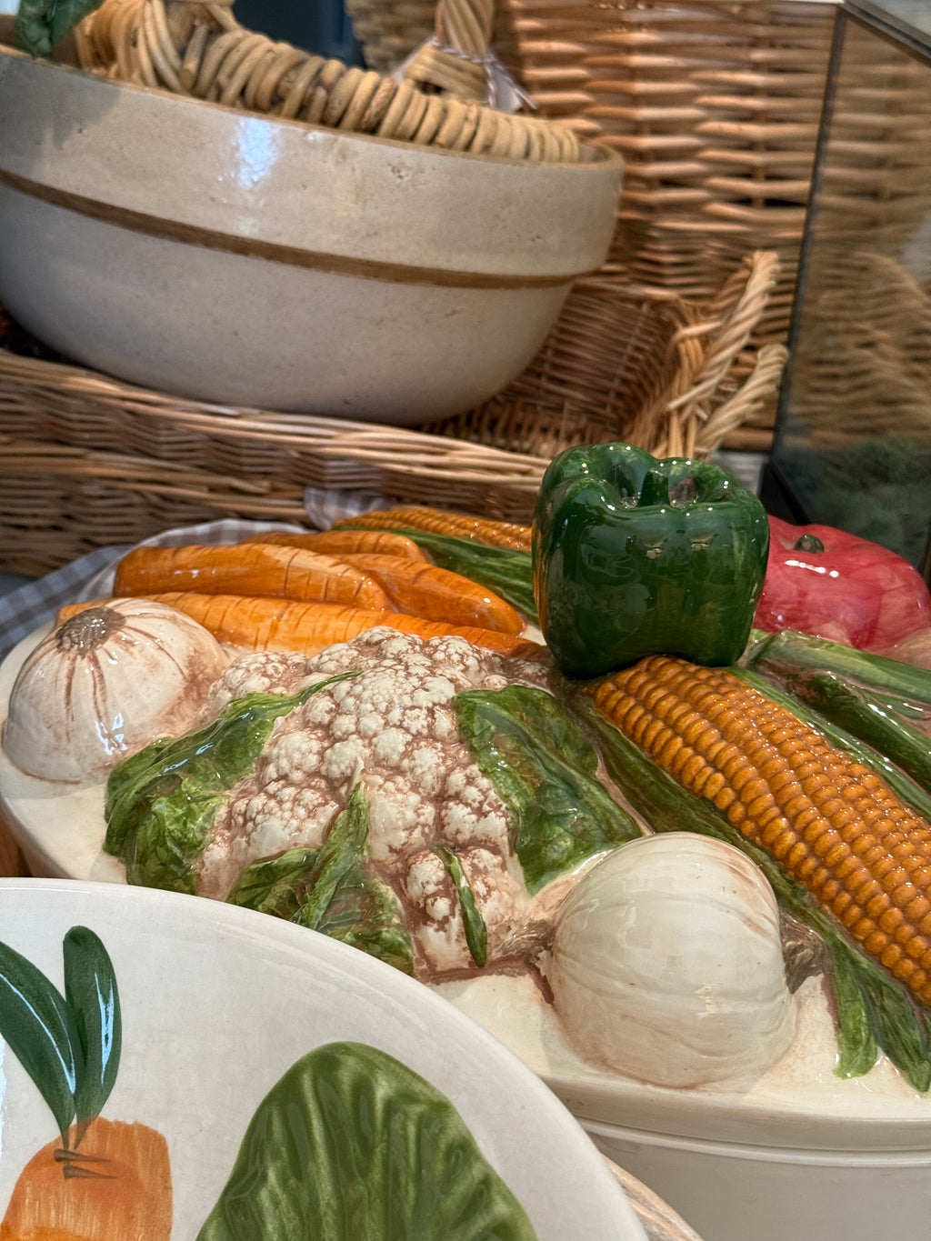 Vintage Embossed Vegetable Ceramic Casserole Dish with Lid