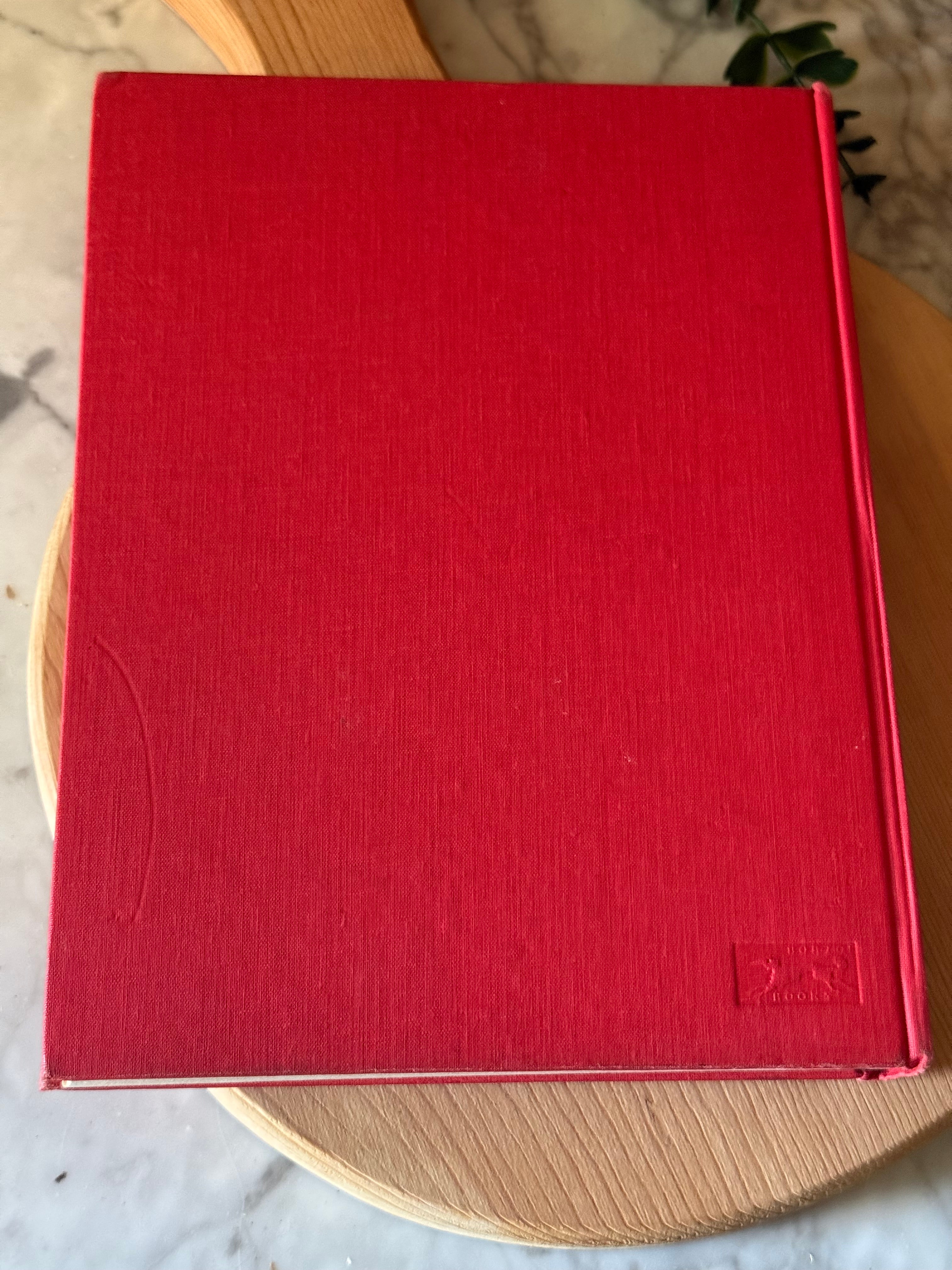 Vintage 1974 The Royal House of Windsor Book