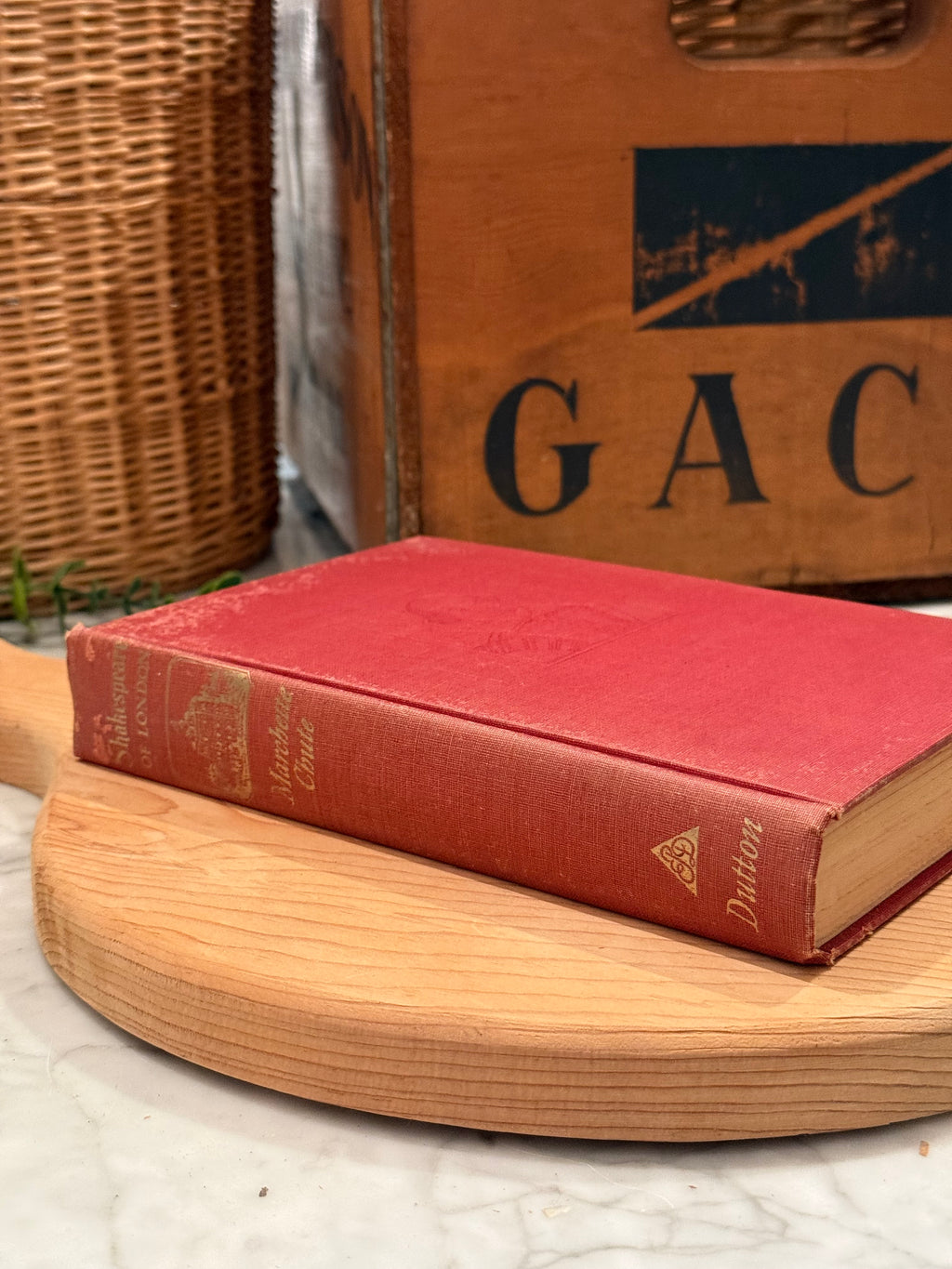 Vintage 1949 First Edition Shakespeare of London