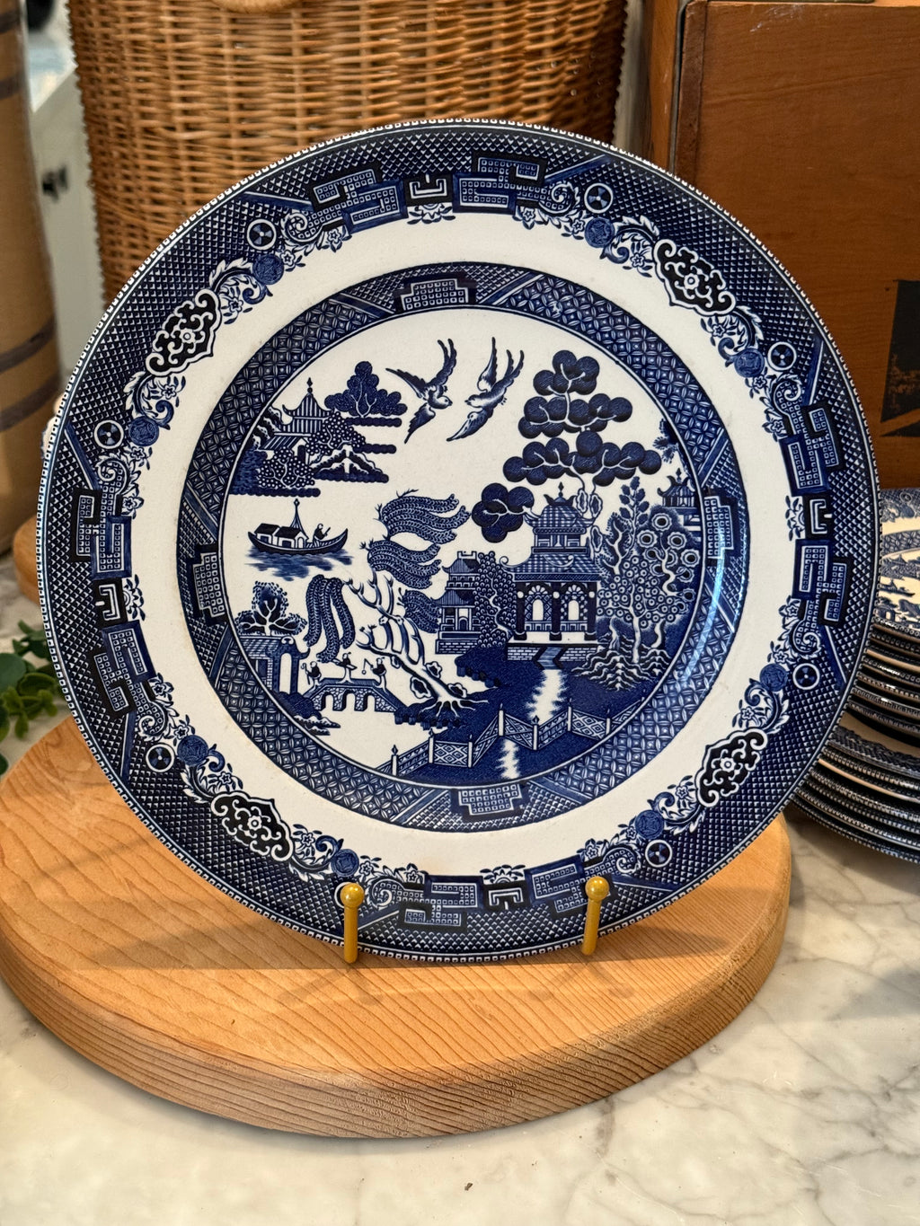 Vintage Blue Willow 10-Inch Dinner Plate