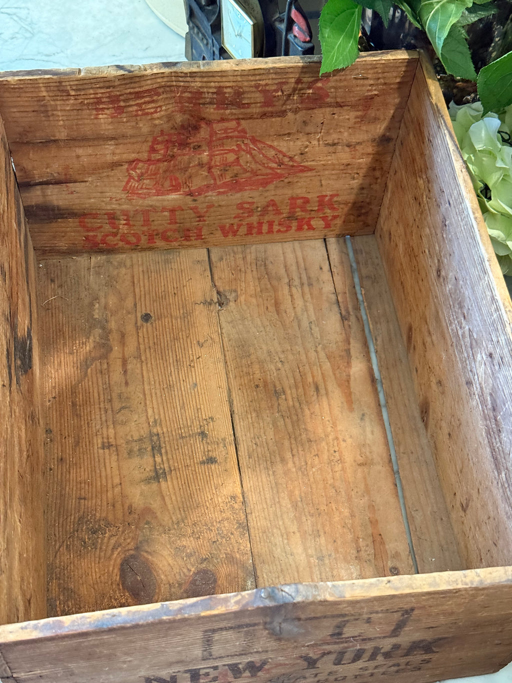 Vintage Cutty Sark Scotch Whisky Wooden Crate - Berry Bros & Rudd with Arkansas Import Stamp