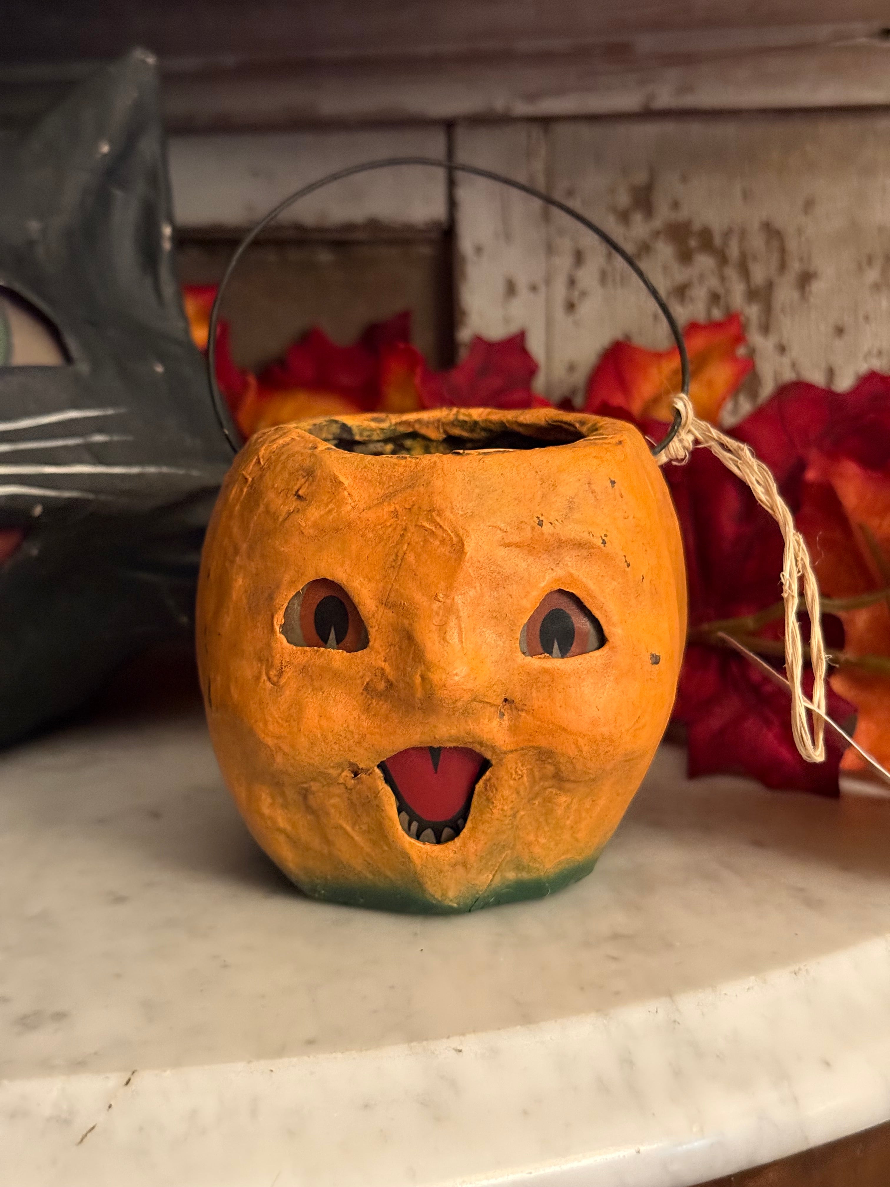 Bethany Lowe Vintage Jack-O'-Lantern Pumpkin Mini Basket