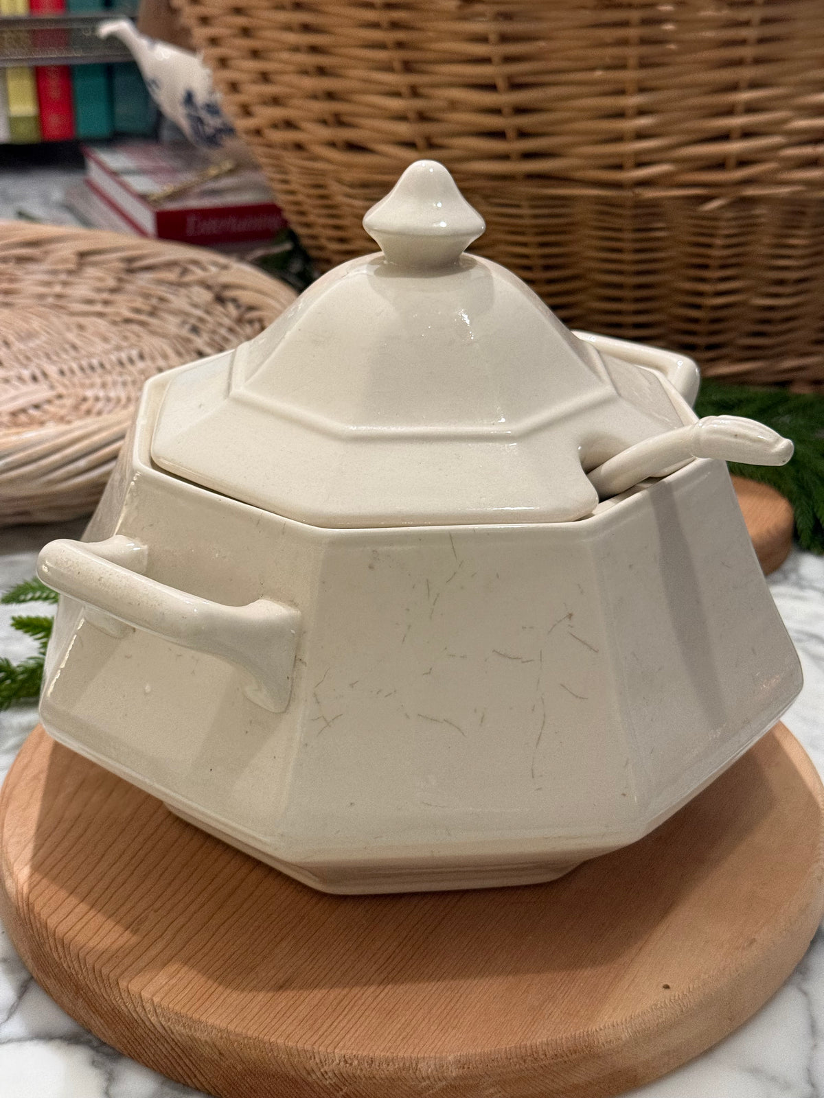 Creamware Octagonal Soup Tureen with Ladle