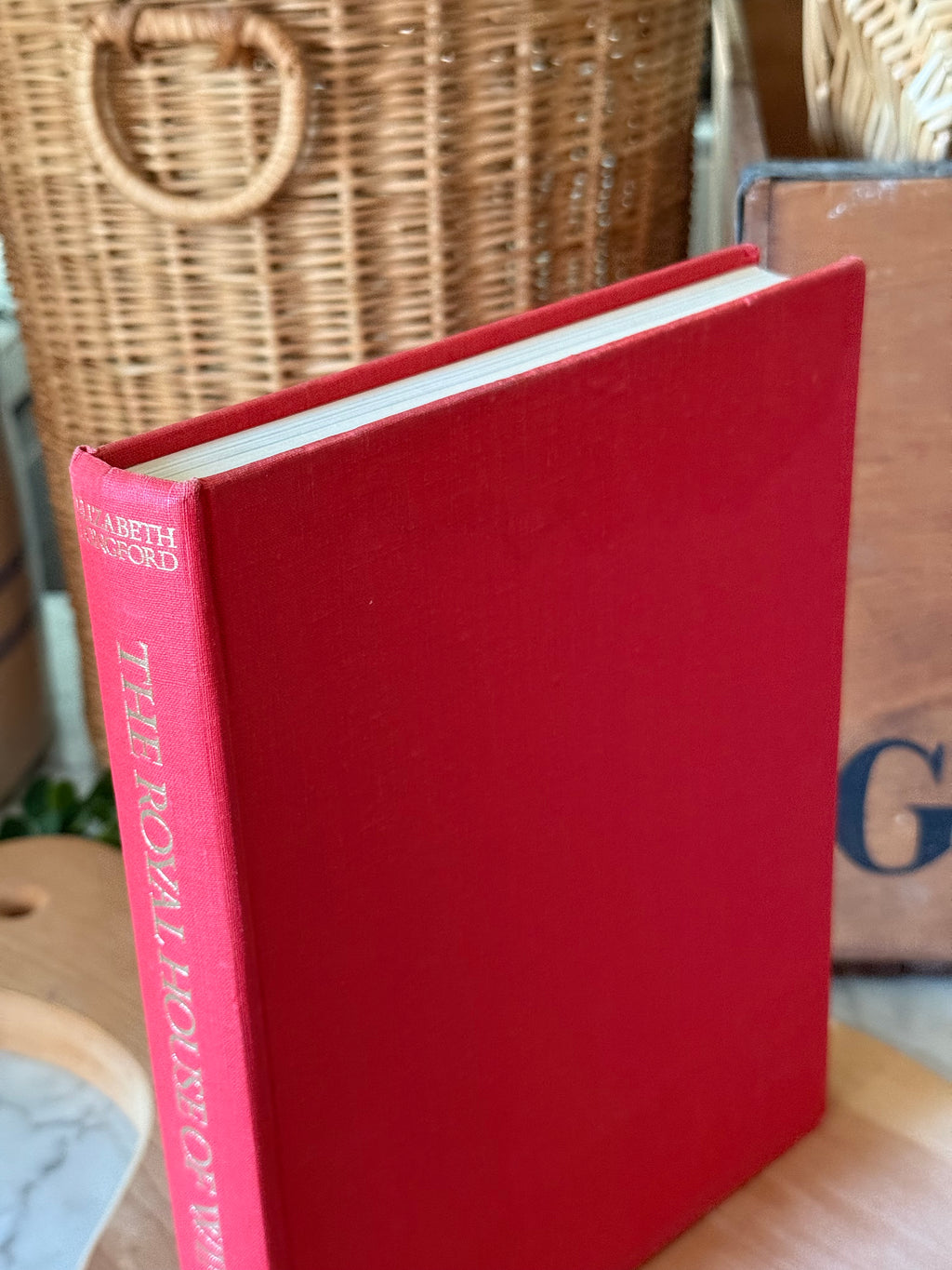 Vintage 1974 The Royal House of Windsor Book