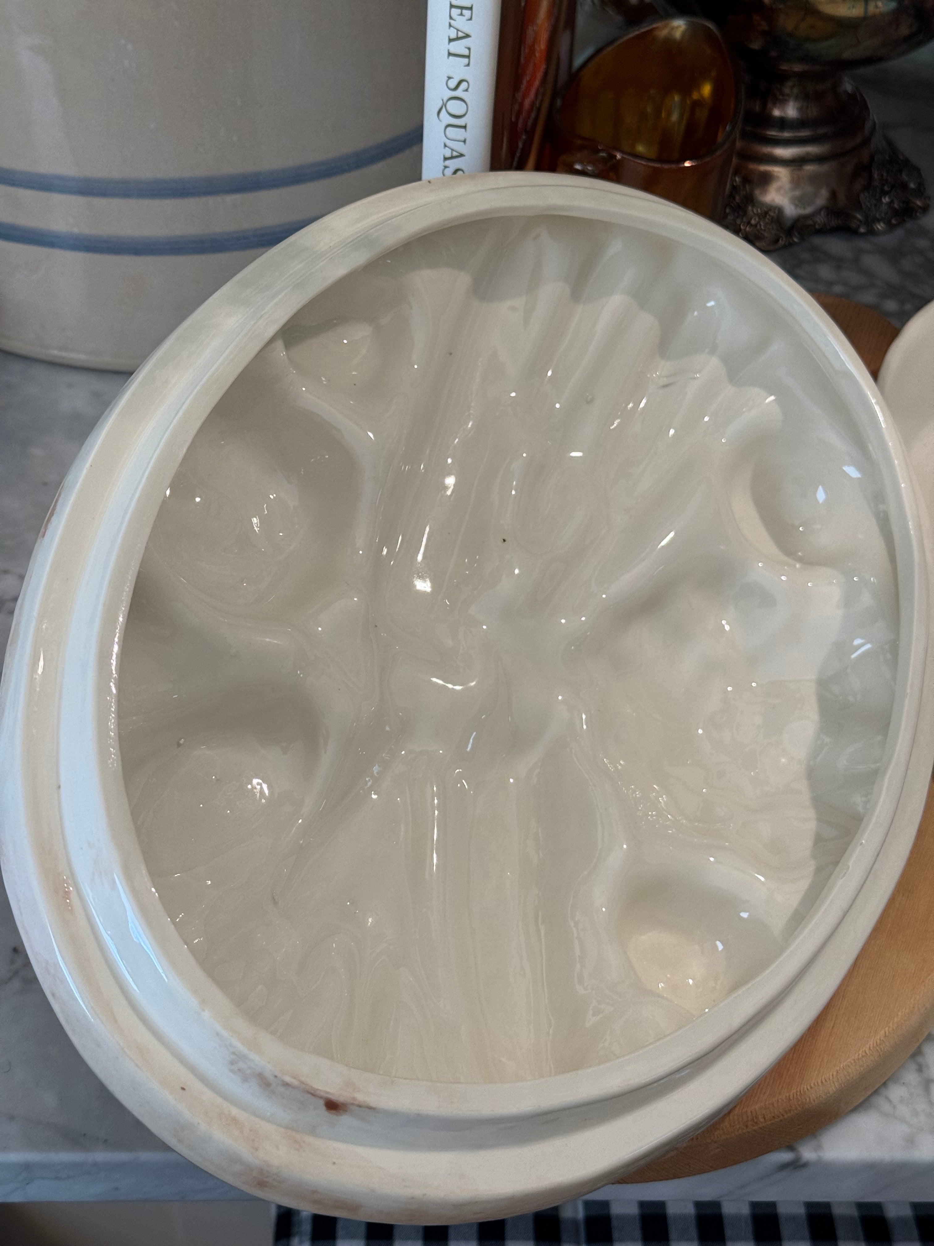 Vintage Embossed Vegetable Ceramic Casserole Dish with Lid