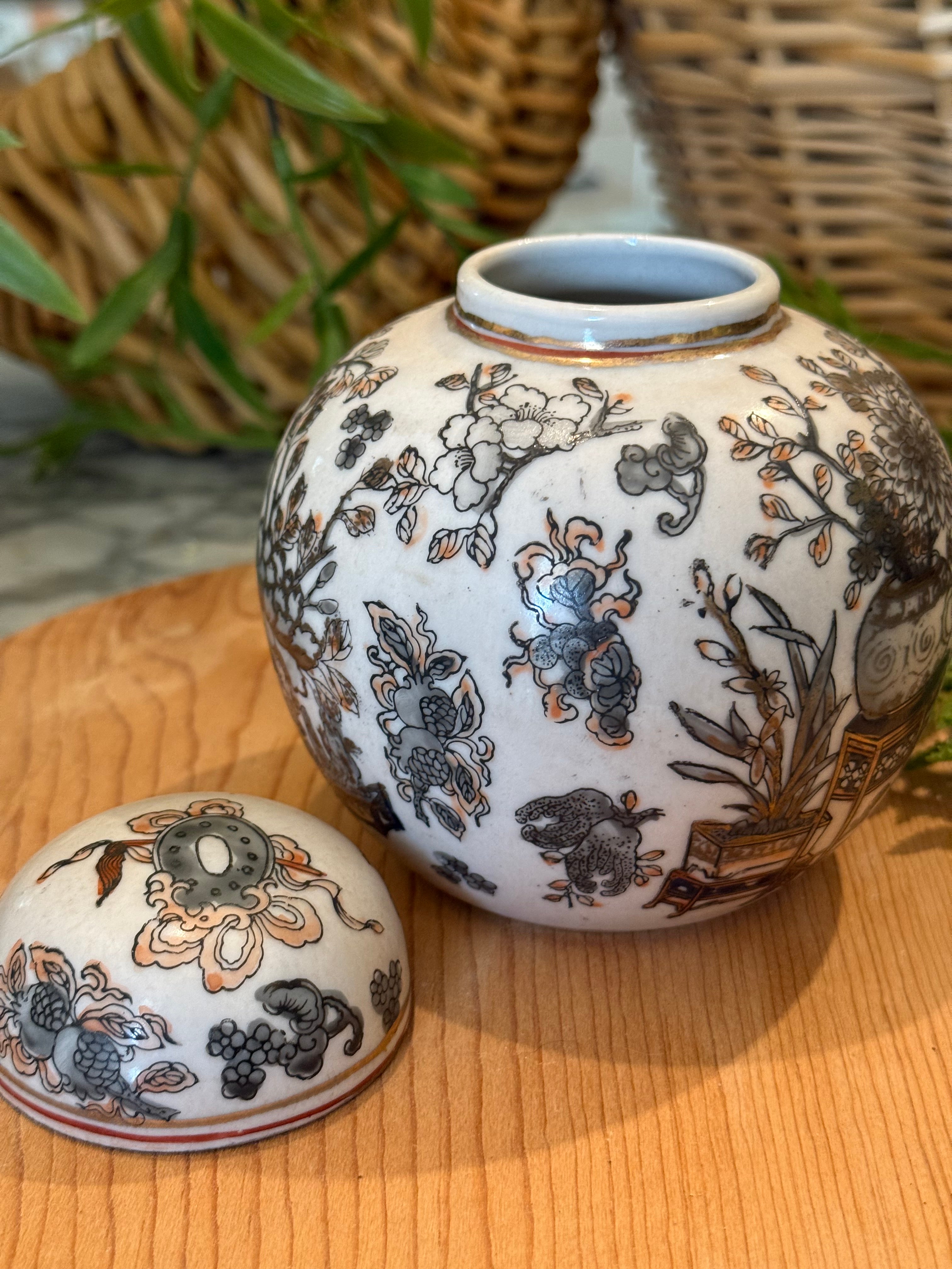 Vintage Handpainted Macau CPC Porcelain Black & Gold Floral Ginger Jar (5")
