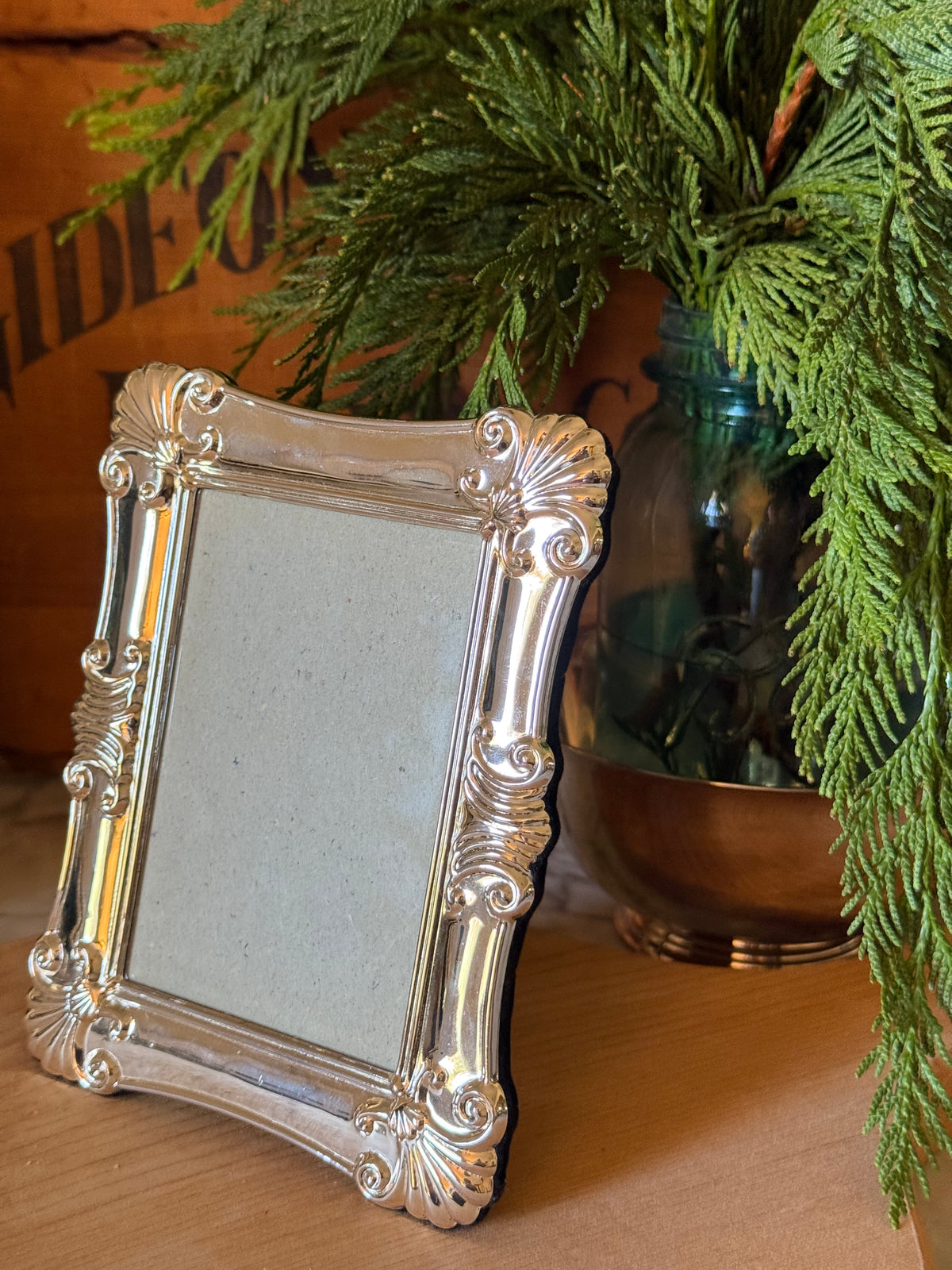 Petite Scalloped Shell Silver Frame