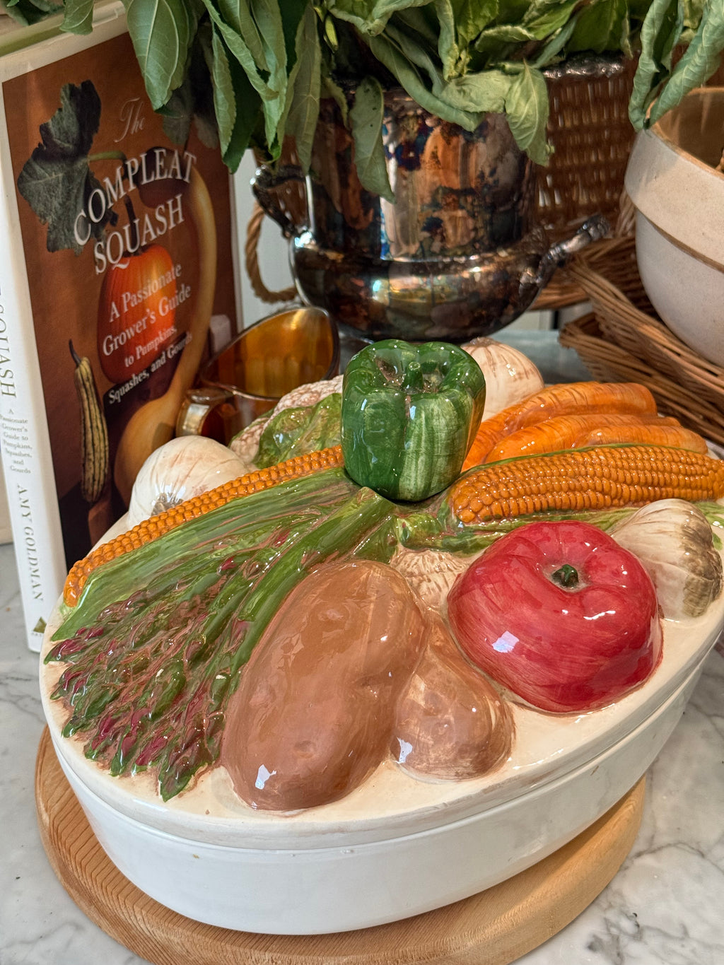 Vintage Embossed Vegetable Ceramic Casserole Dish with Lid