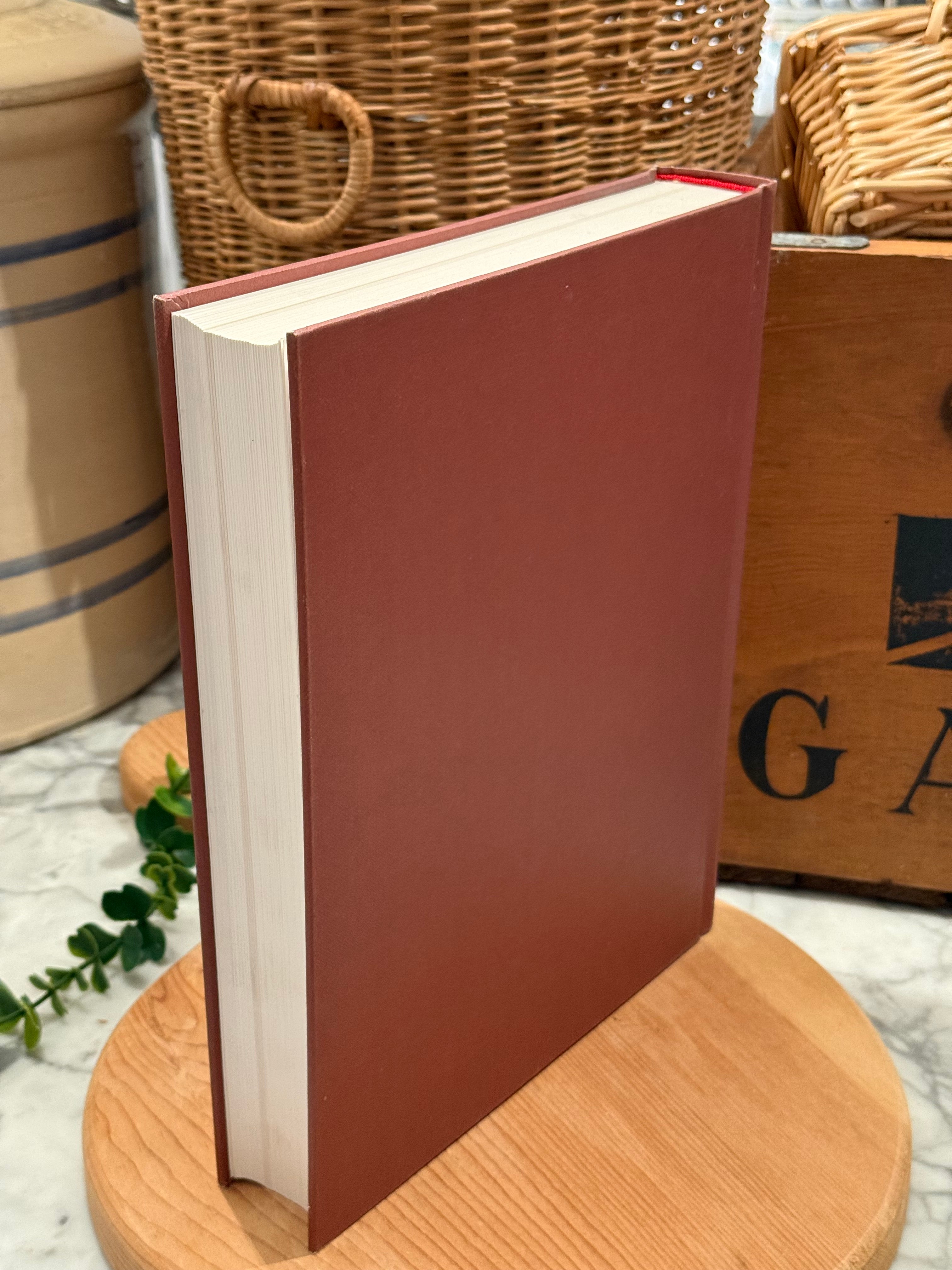Hollies, The Genus Ilex Monograph Book