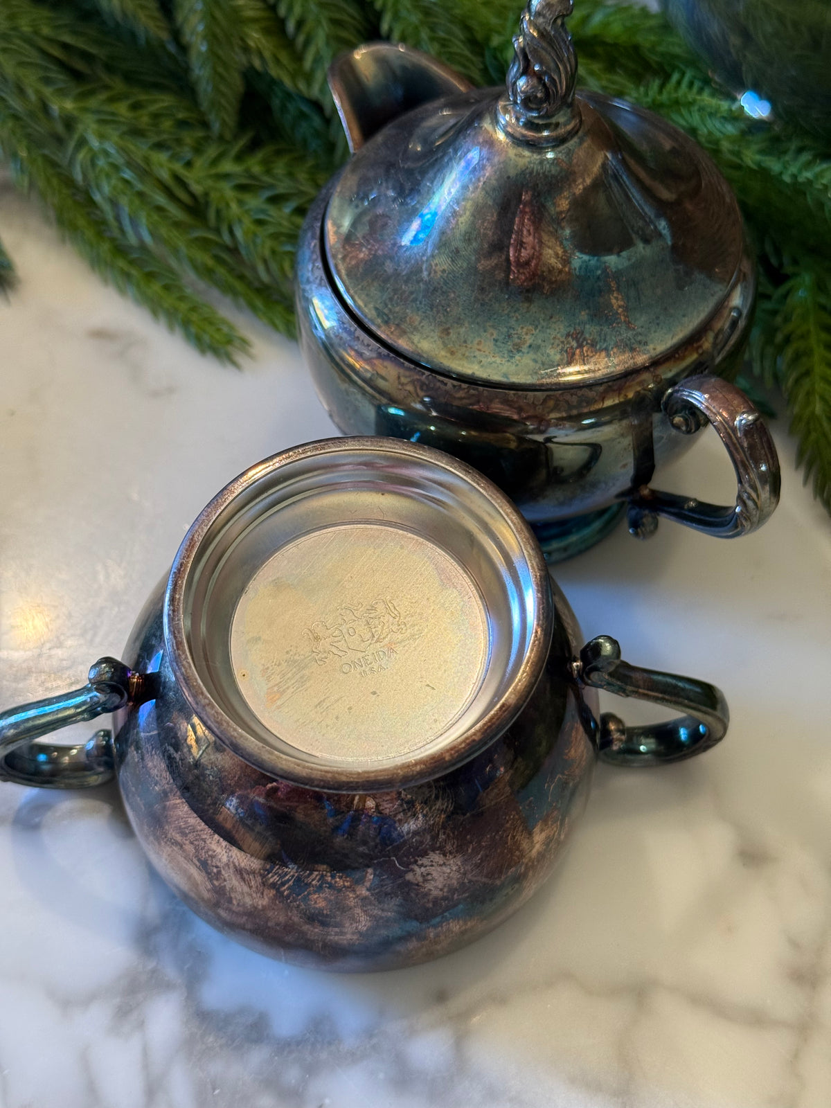 Vintage Oneida Covered Sugar & Creamer Set
