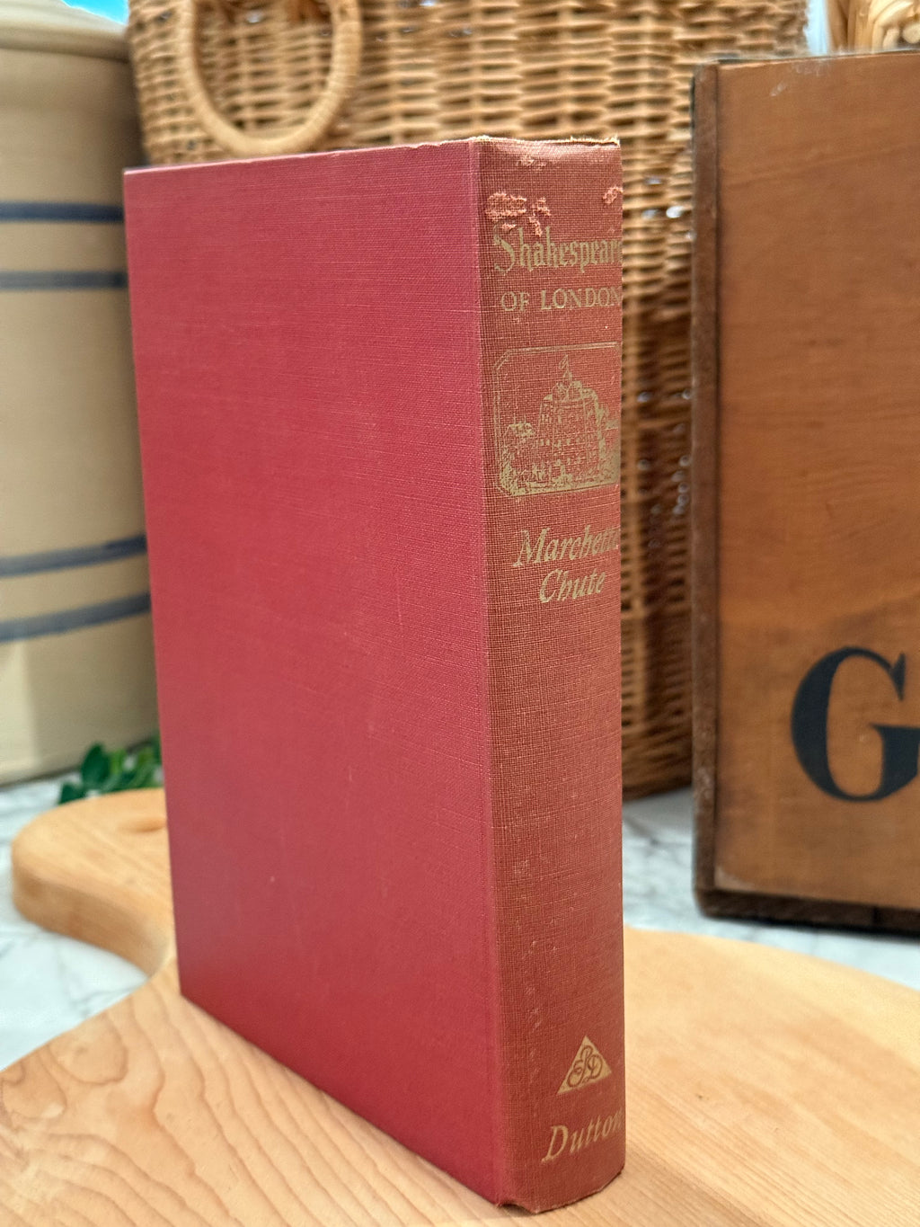 Vintage 1949 First Edition Shakespeare of London