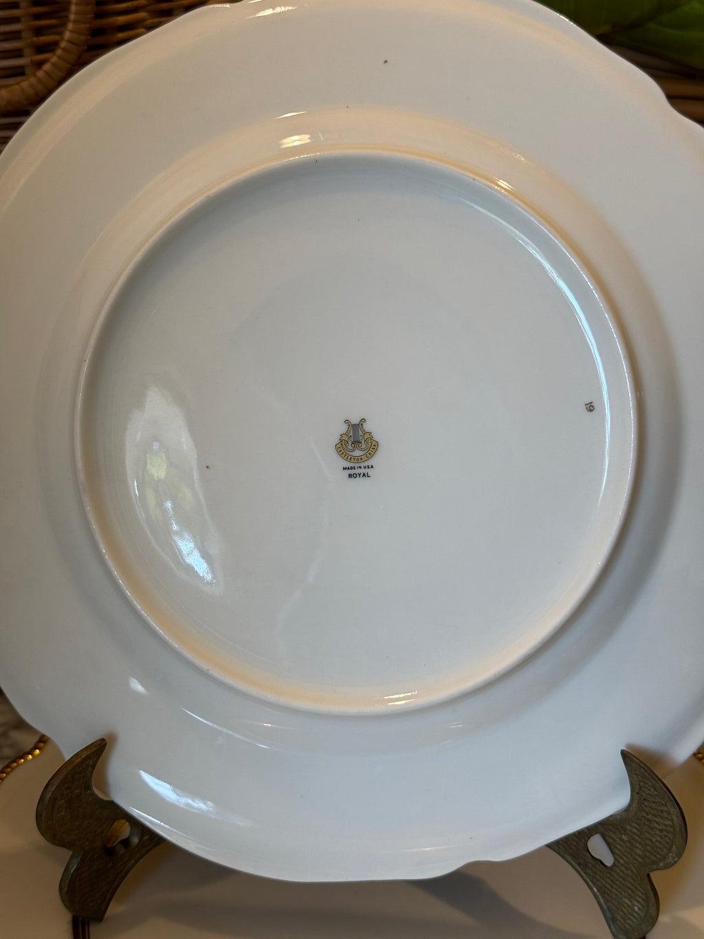 Scalloped Gold Castelon Plates, Set of 2
