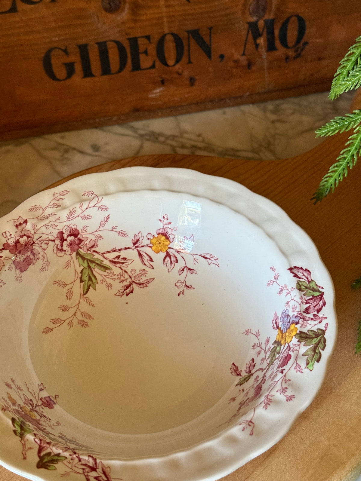 Vintage Ridgway English Garden Serving Bowl