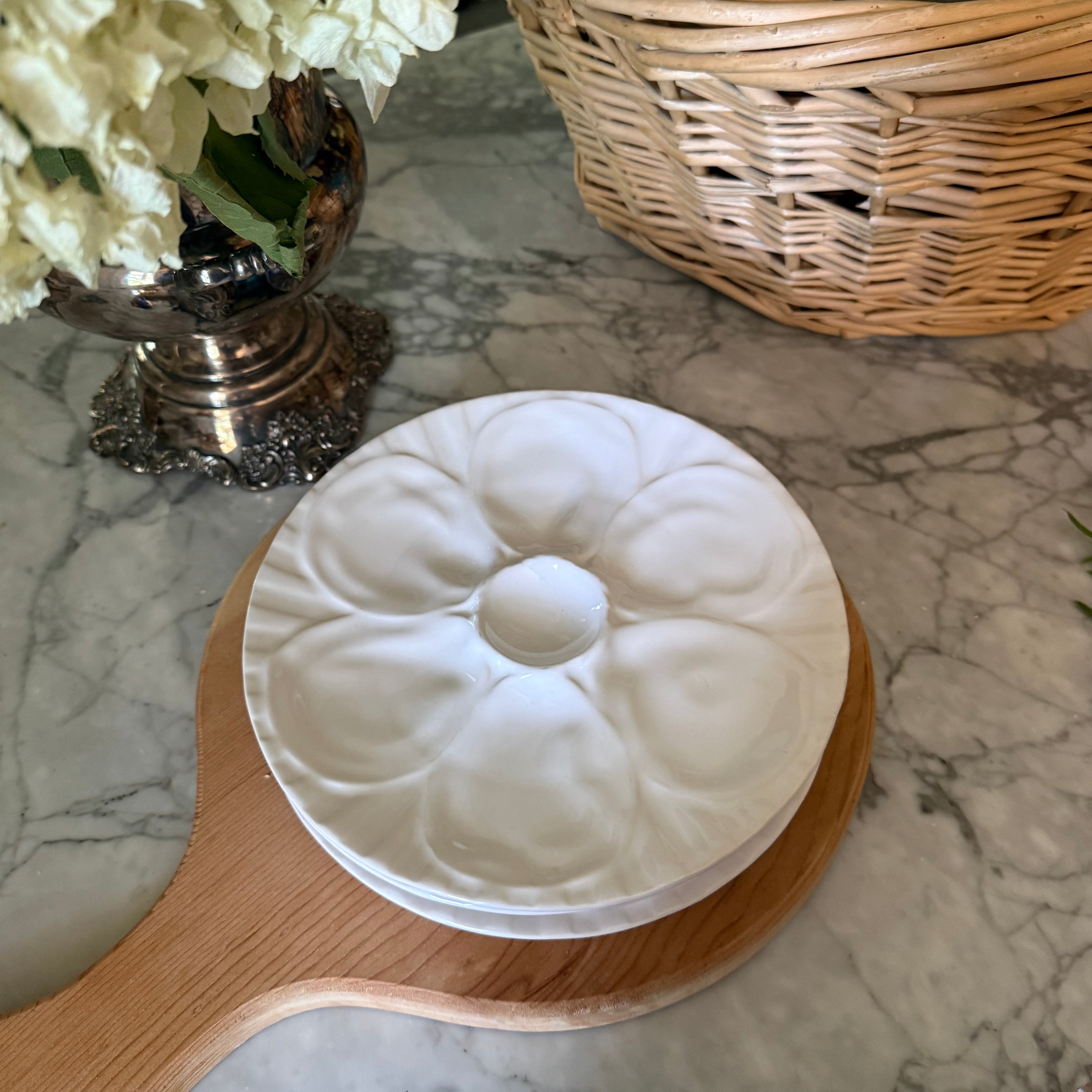 Vintage Bordallo Pinheiro Oyster White Cabbage Leaf Plate