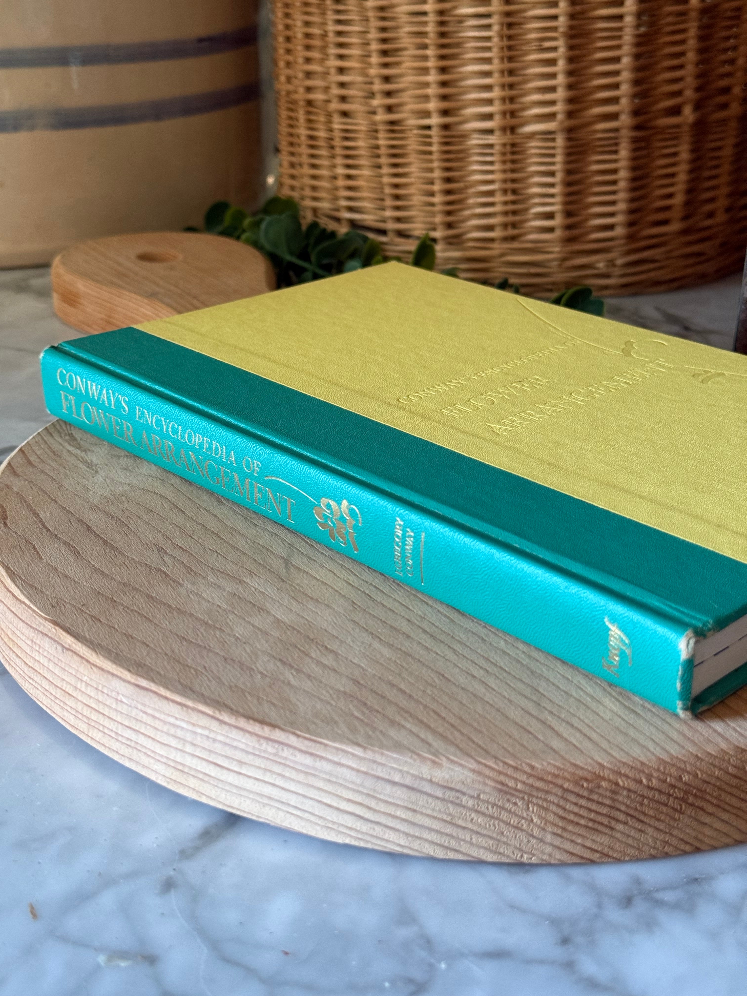 Vintage 1957 Conway's Flower Encyclopedia