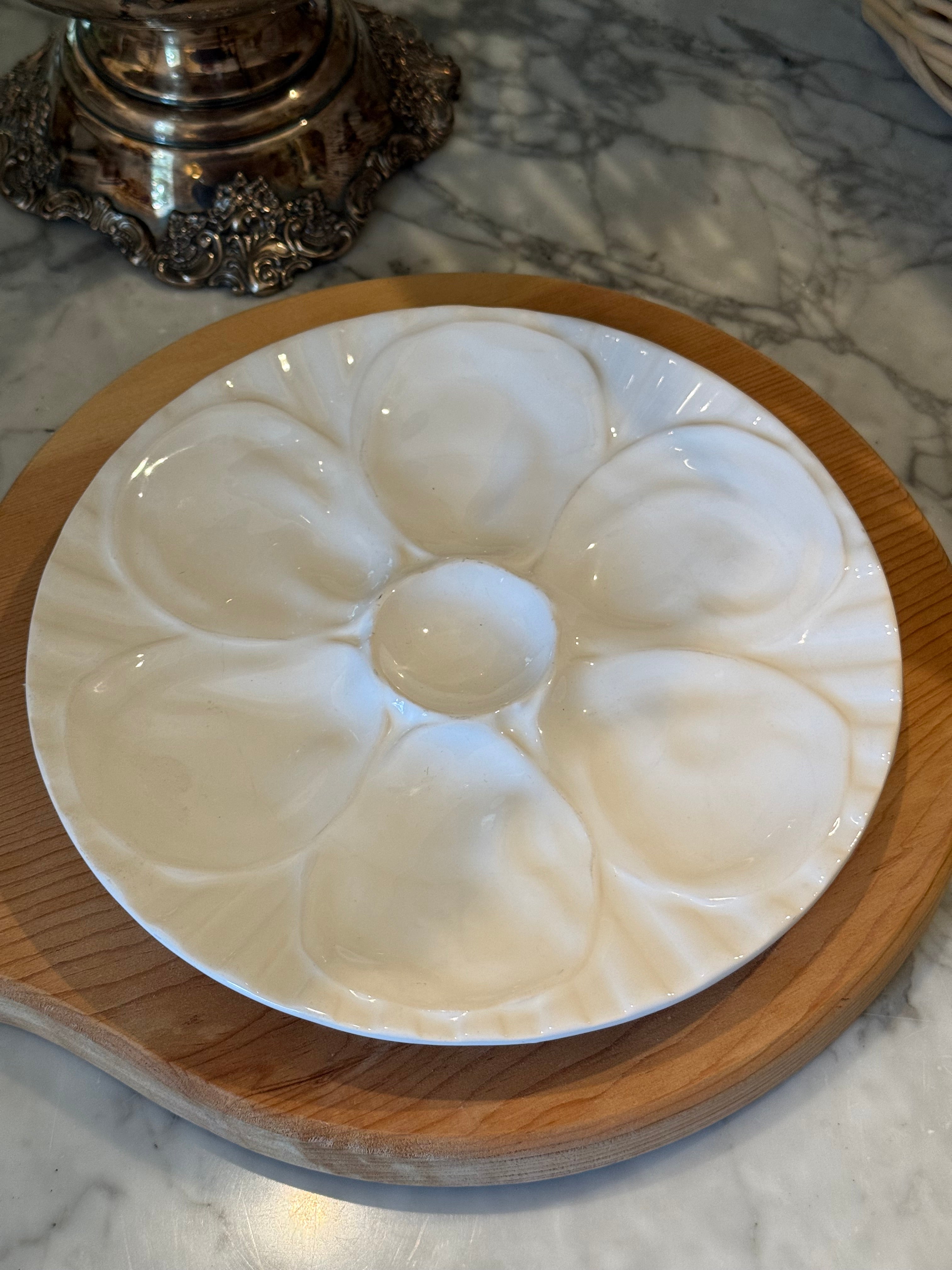 Vintage Bordallo Pinheiro Oyster White Cabbage Leaf Plate