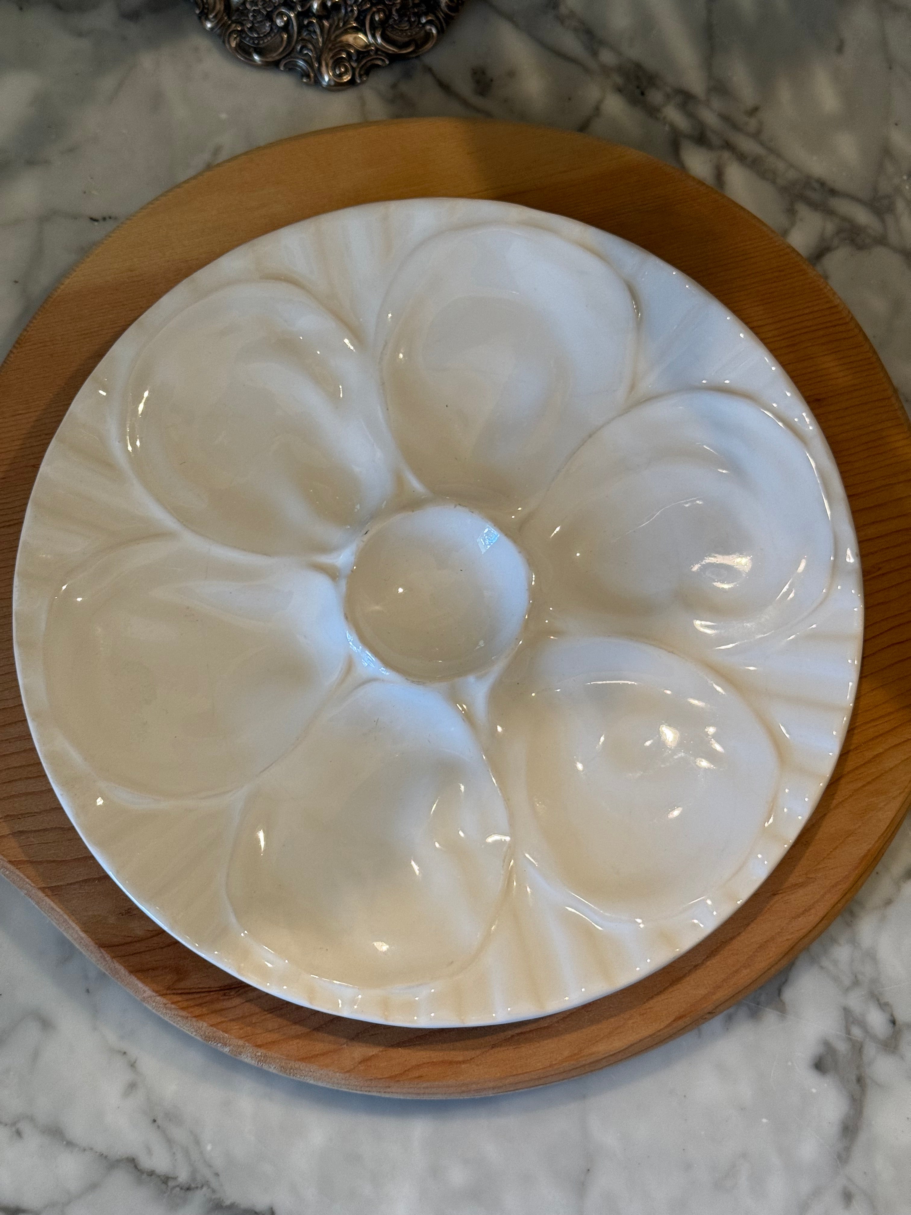 Vintage Bordallo Pinheiro Oyster White Cabbage Leaf Plate