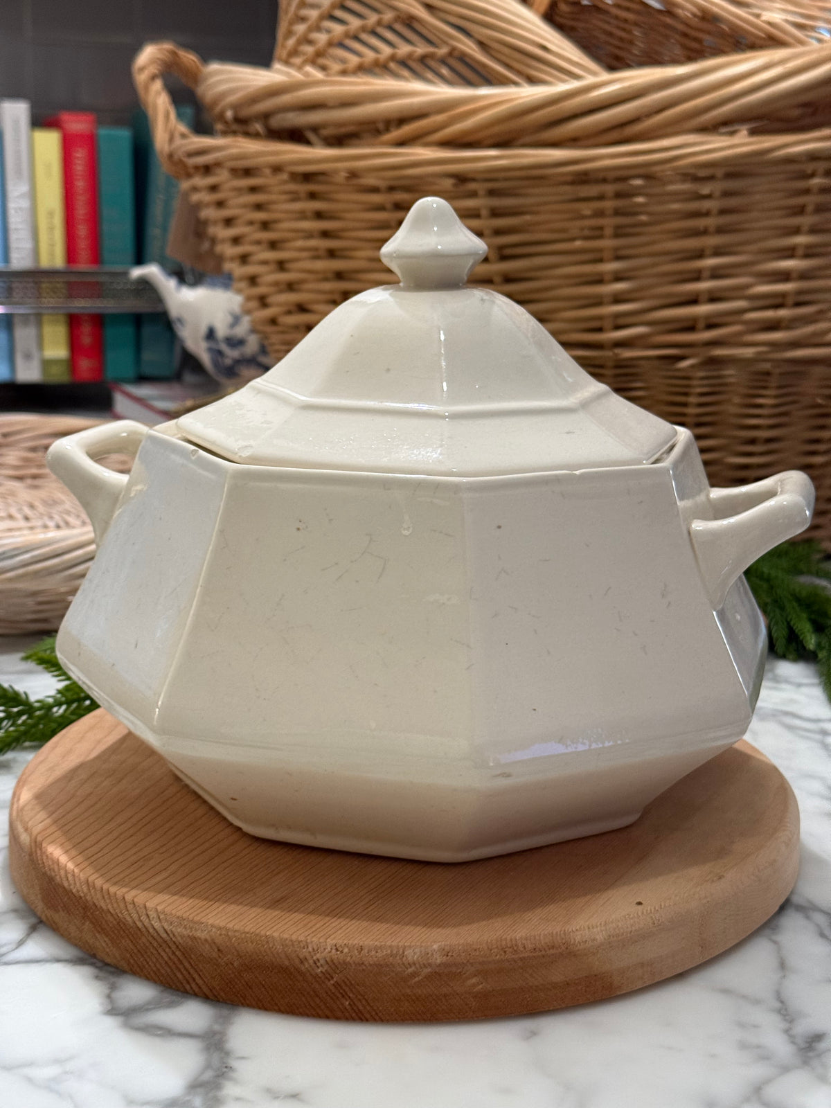 Creamware Octagonal Soup Tureen with Ladle
