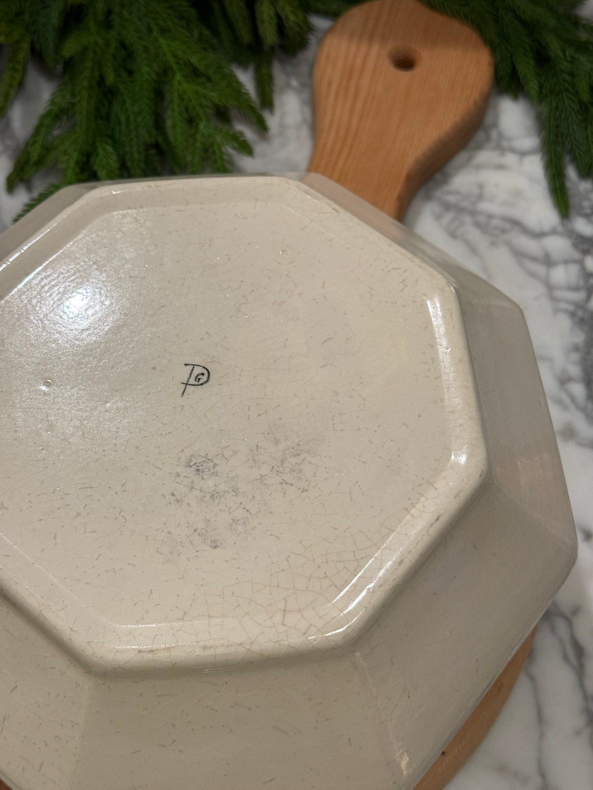 Creamware Octagonal Soup Tureen with Ladle