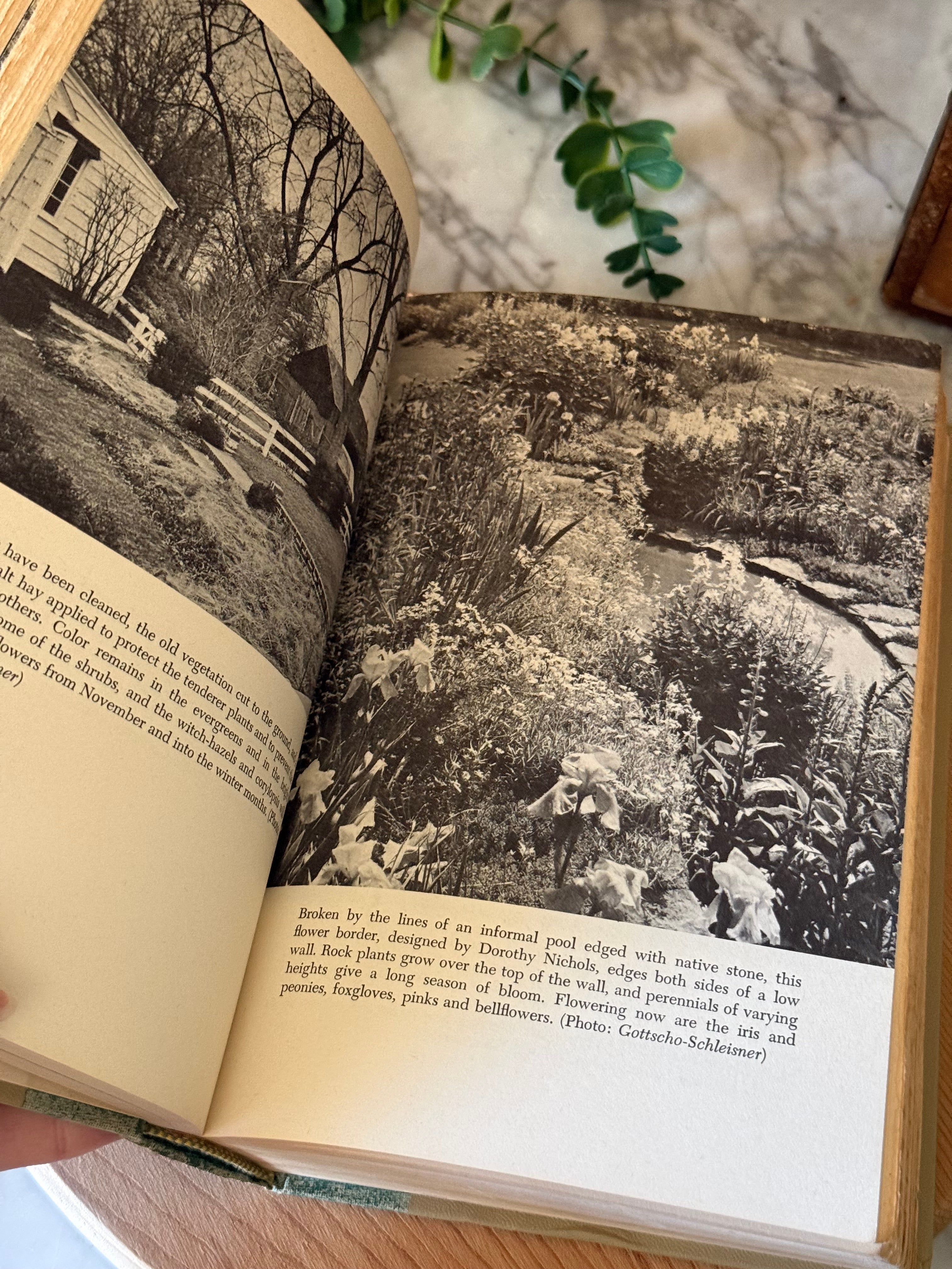 Vintage 1957 Taylor's Garden Guide Hardcover