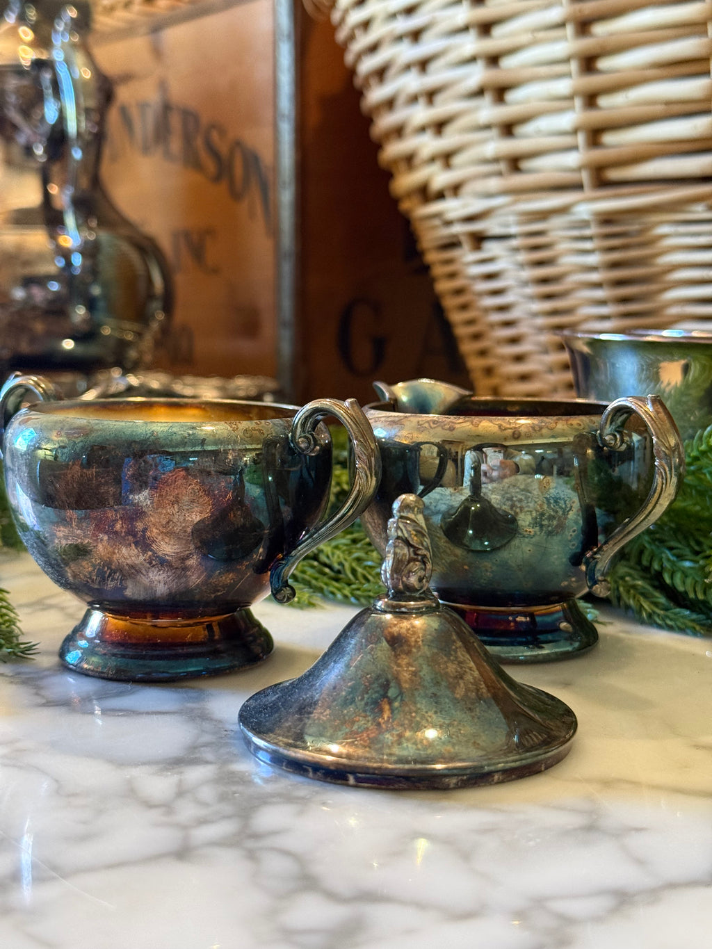 Vintage Oneida Covered Sugar & Creamer Set