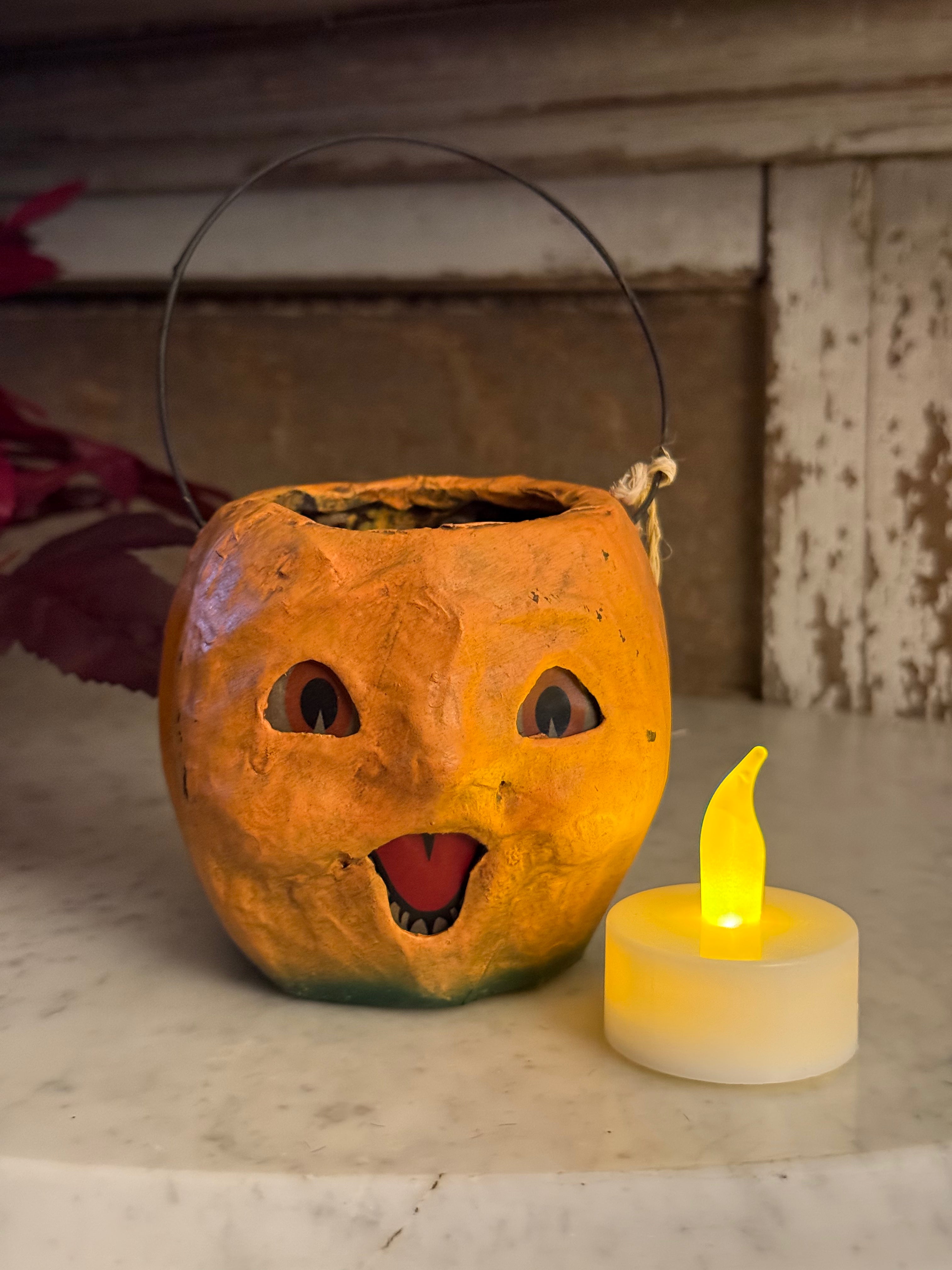 Bethany Lowe Vintage Jack-O'-Lantern Pumpkin Mini Basket