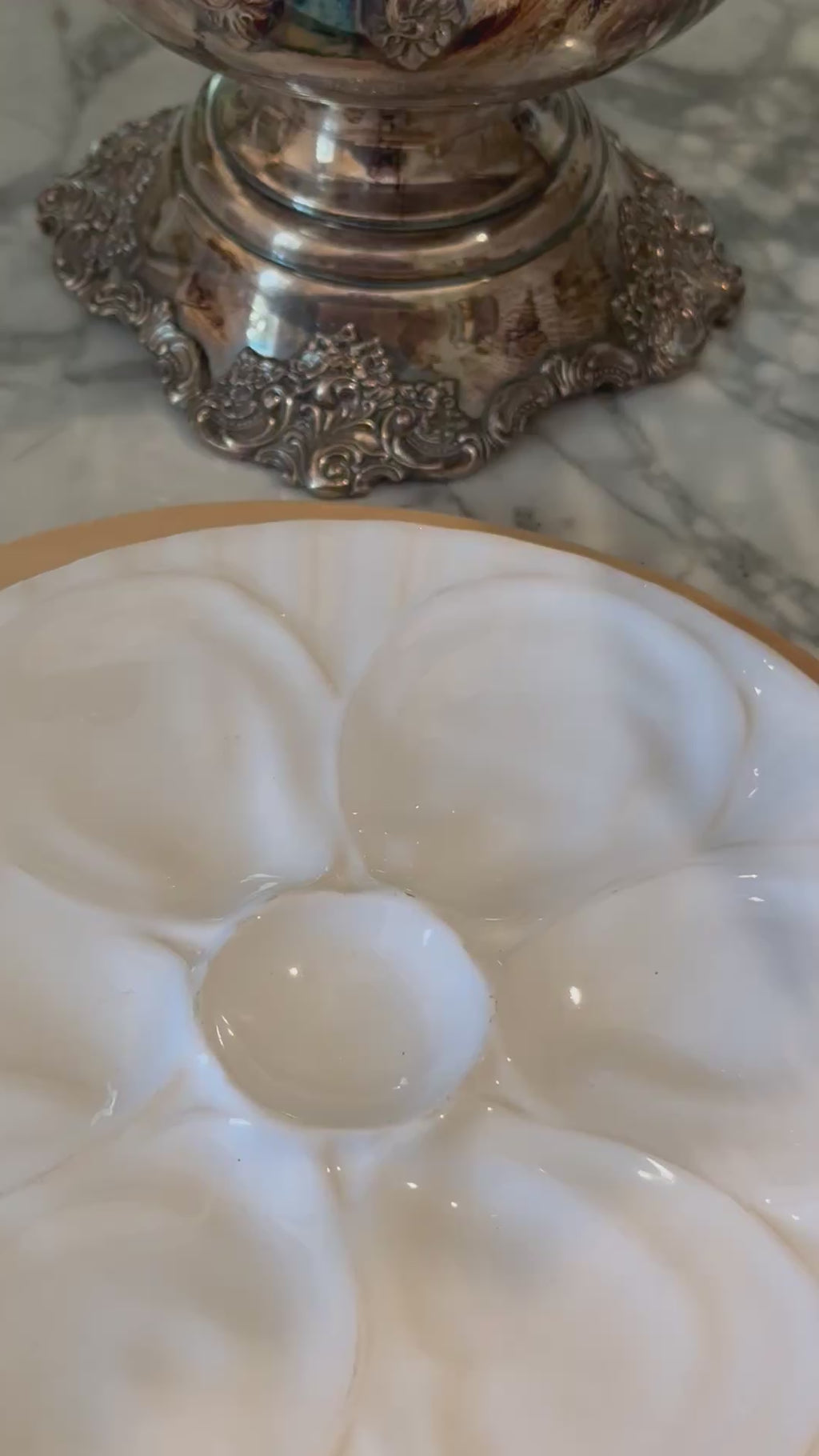 Vintage Bordallo Pinheiro Oyster White Cabbage Leaf Plate