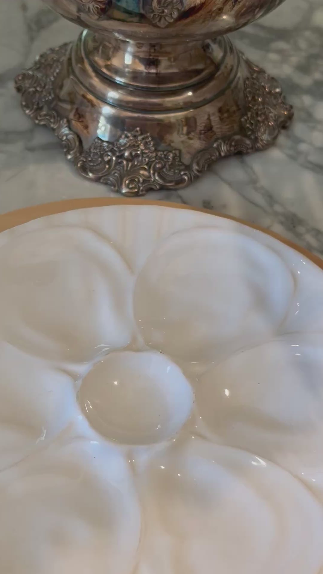 Vintage Bordallo Pinheiro Oyster White Cabbage Leaf Plate