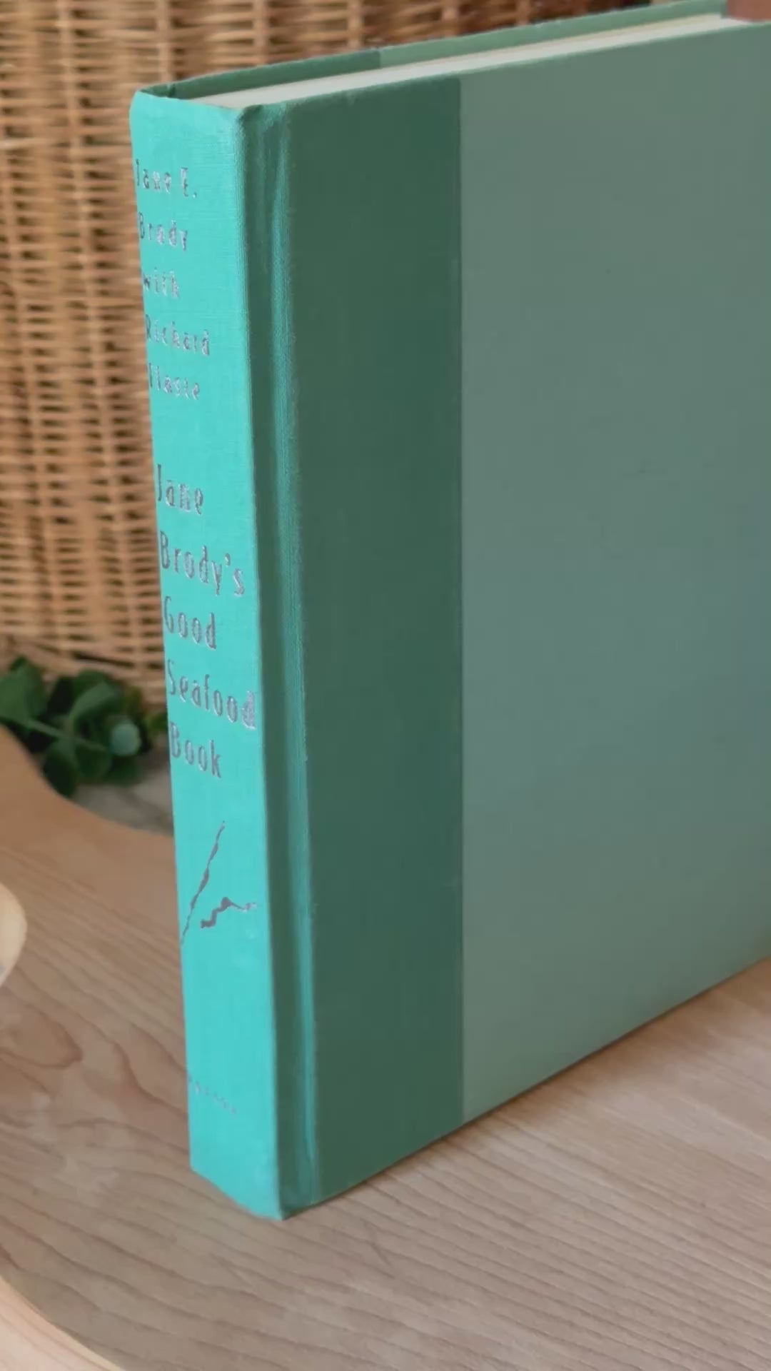 Vintage 1994 Jane Brody's Good Seafood Book