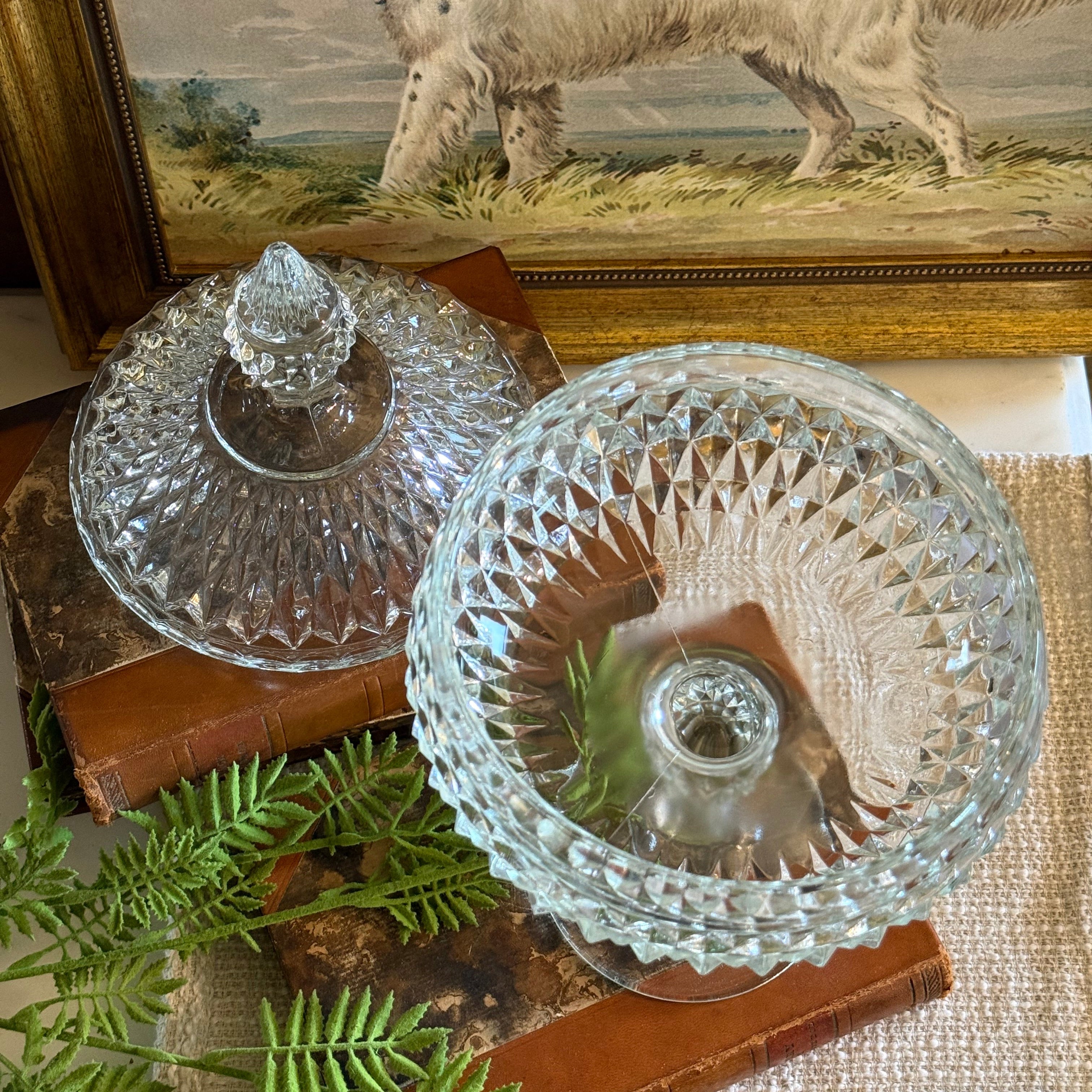 Indiana vintage candy glass dish with lid off