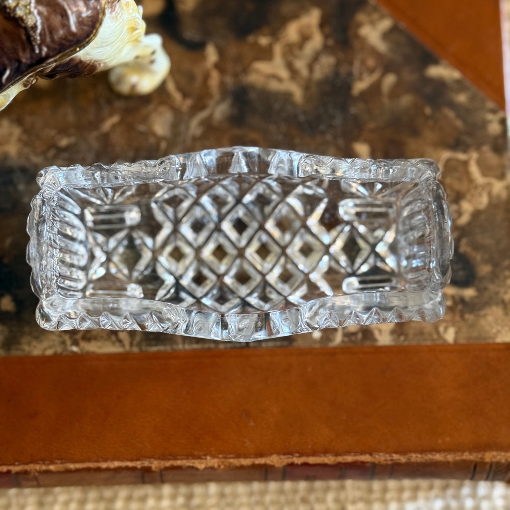 top view of diamond pattern in crystal toothpick holder